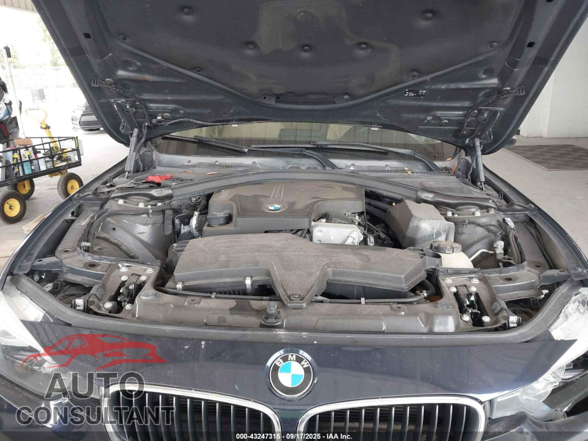 BMW 320I 2016 - WBA8E1G53GNT37381