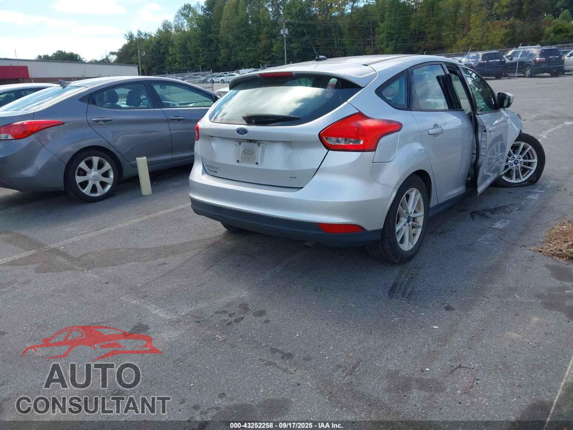 FORD FOCUS 2018 - 1FADP3K28JL265509