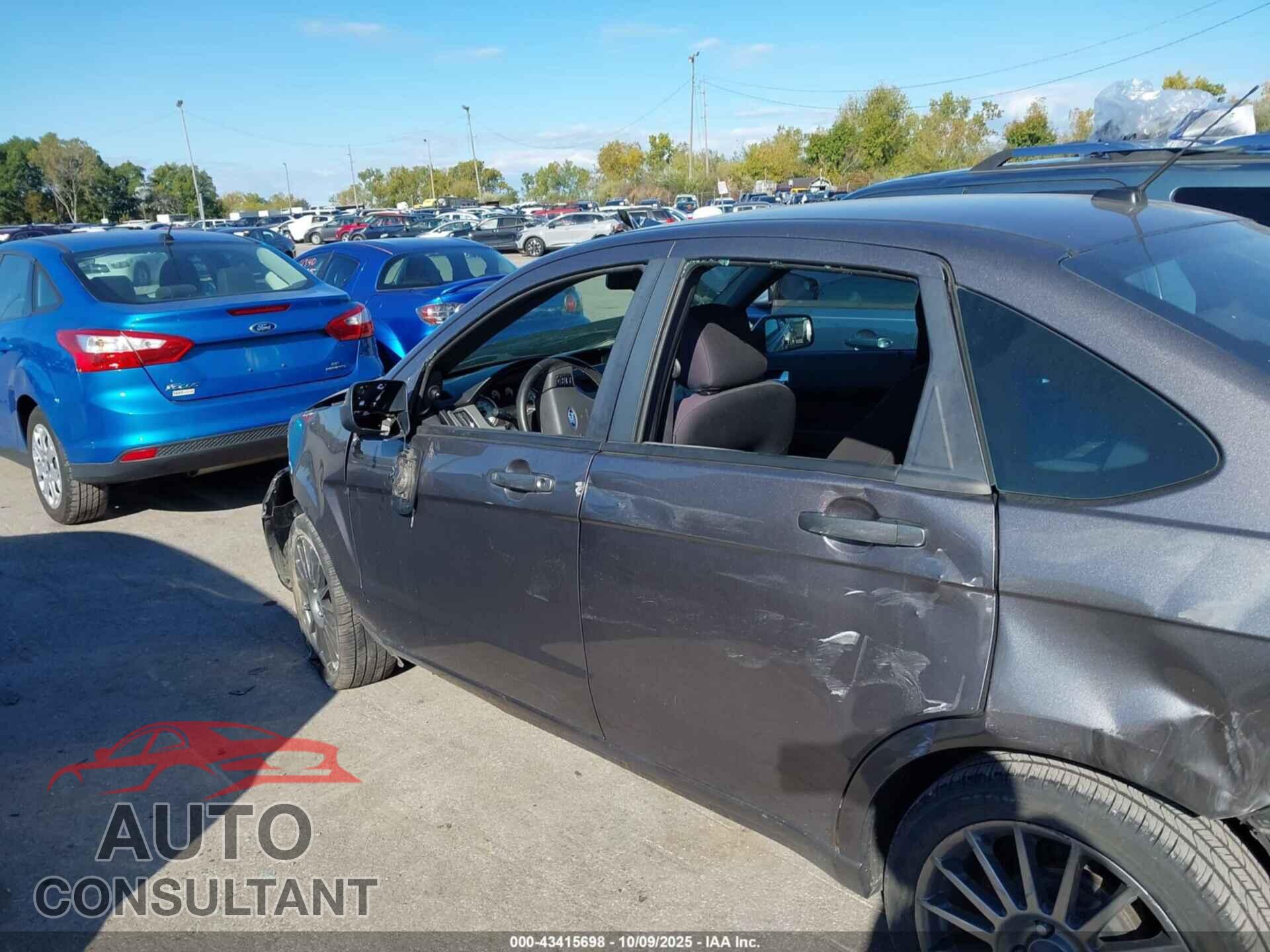 FORD FOCUS 2011 - 1FAHP3GN9BW196043