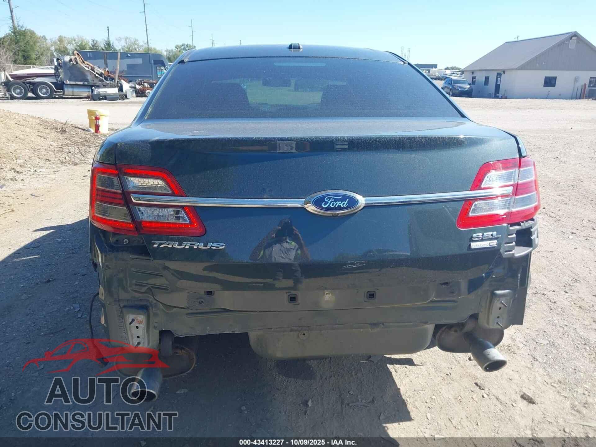 FORD TAURUS 2016 - 1FAHP2H85GG134871