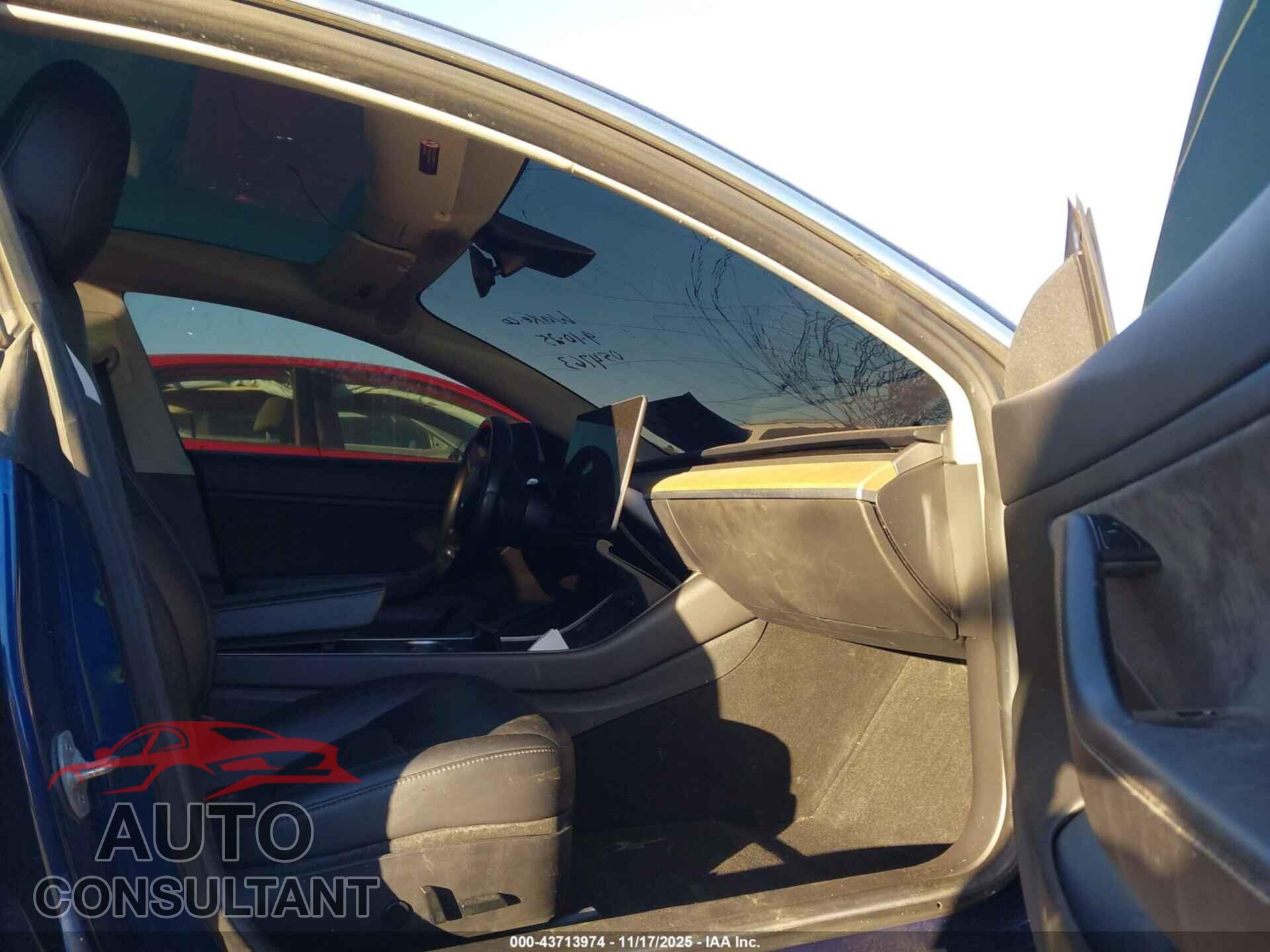 TESLA MODEL 3 2018 - 5YJ3E1EBXJF054763