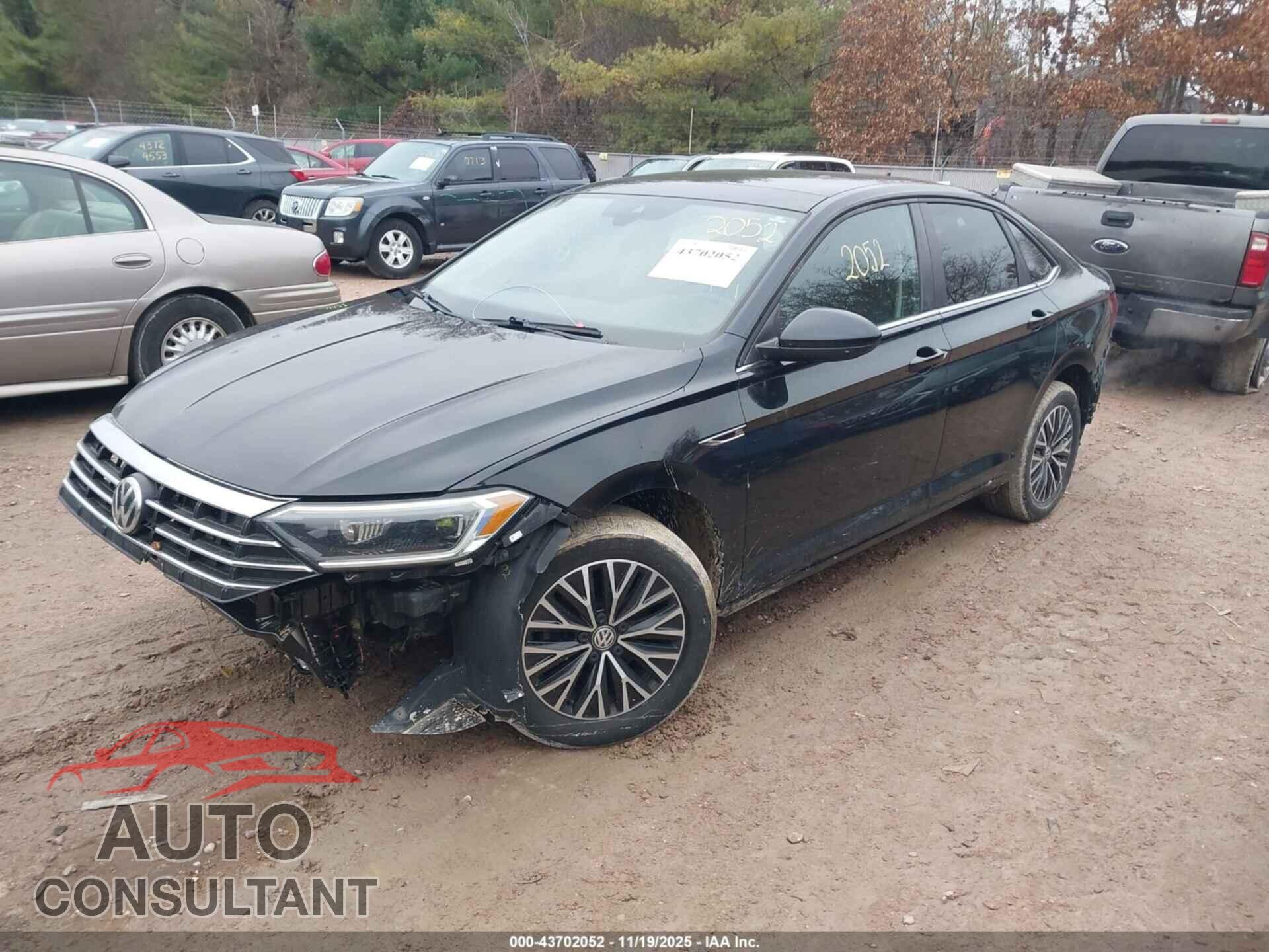 VOLKSWAGEN JETTA 2019 - 3VWEB7BU7KM241060