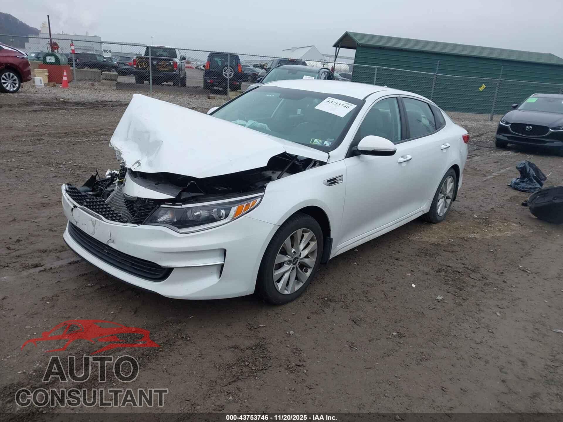 KIA OPTIMA 2018 - 5XXGT4L33JG265899