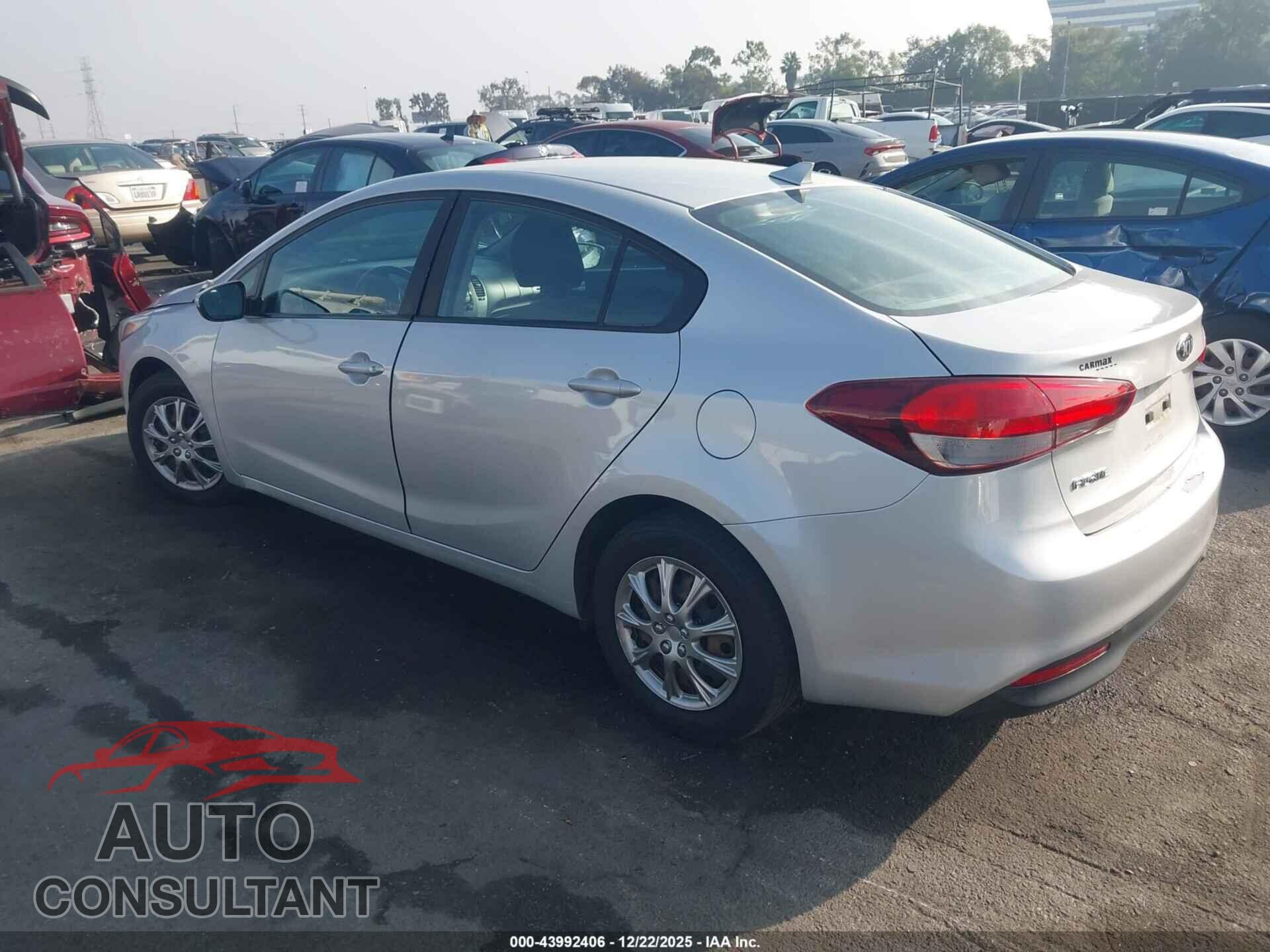 KIA FORTE 2017 - 3KPFK4A72HE031499