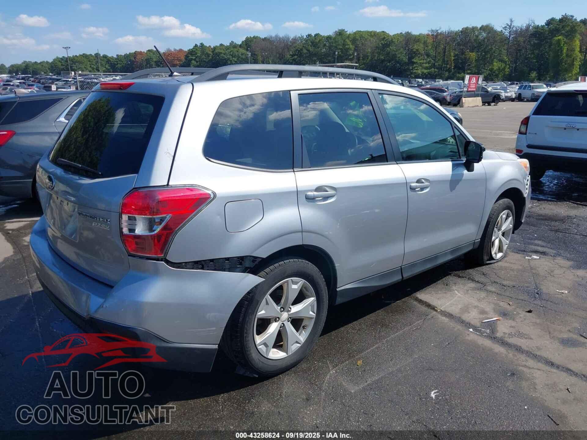 SUBARU FORESTER 2015 - JF2SJADC6FH528539