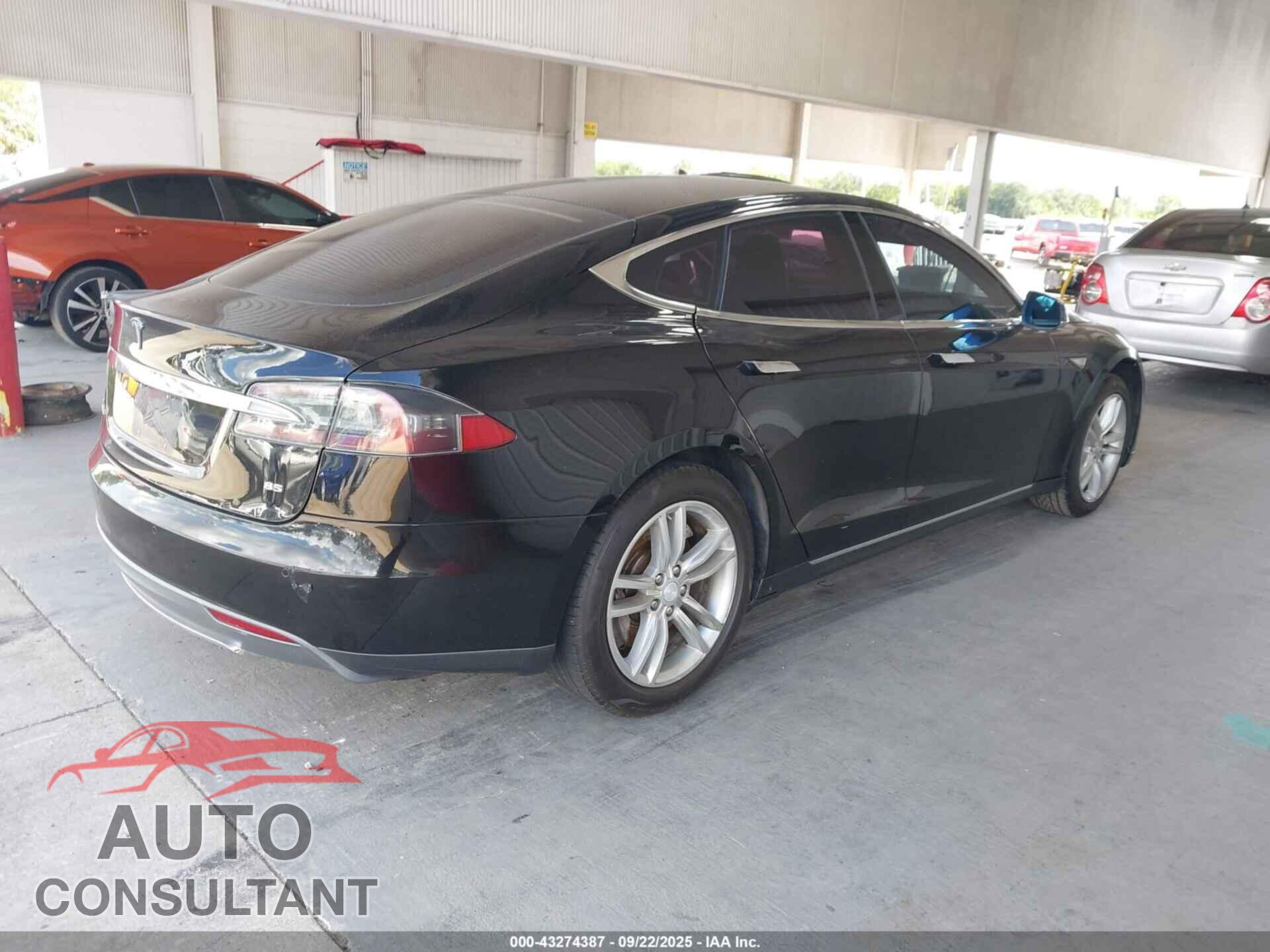 TESLA MODEL S 2014 - 5YJSA1H13EFP36447