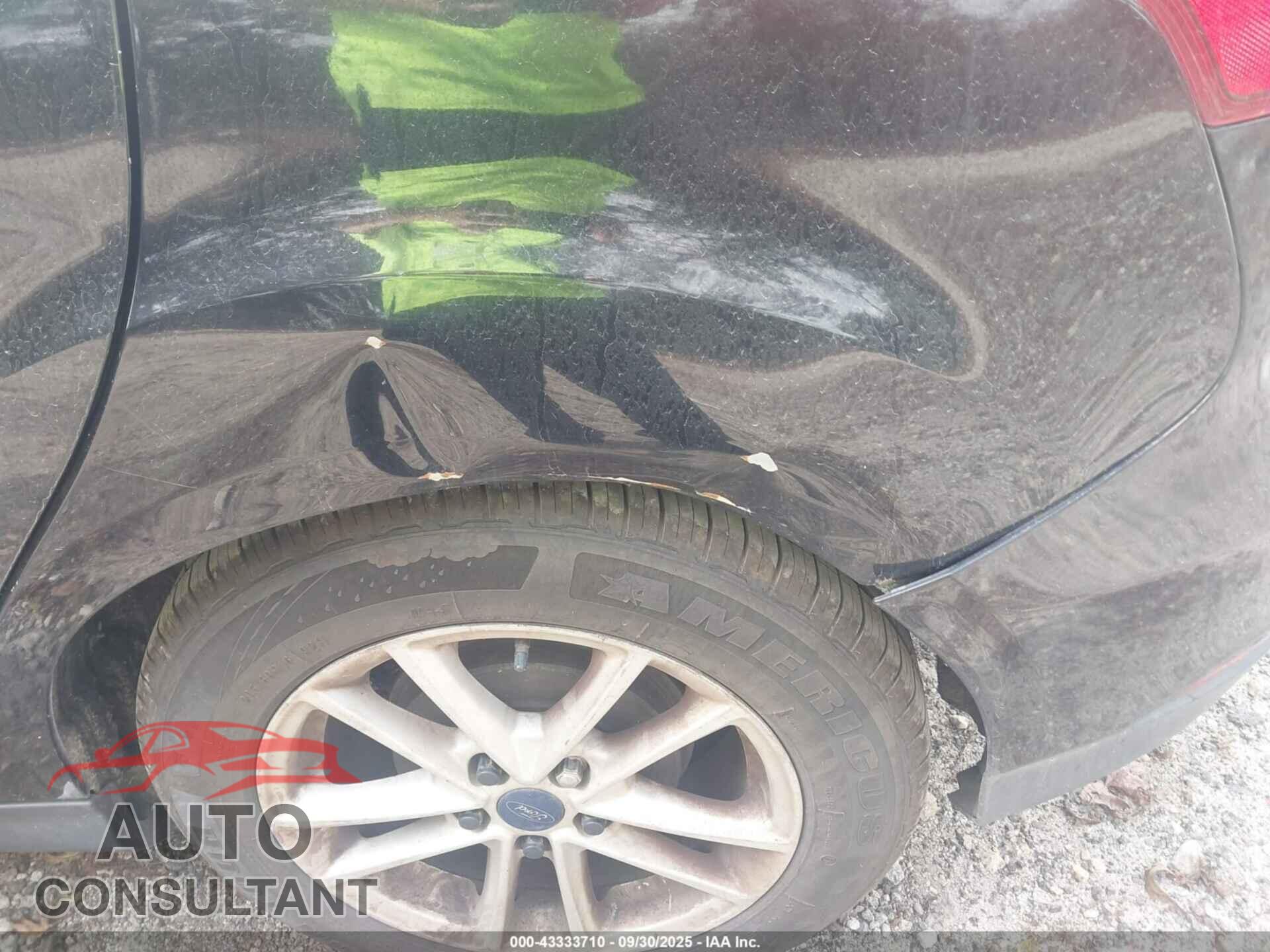 FORD FOCUS 2016 - 1FADP3K2XGL231418