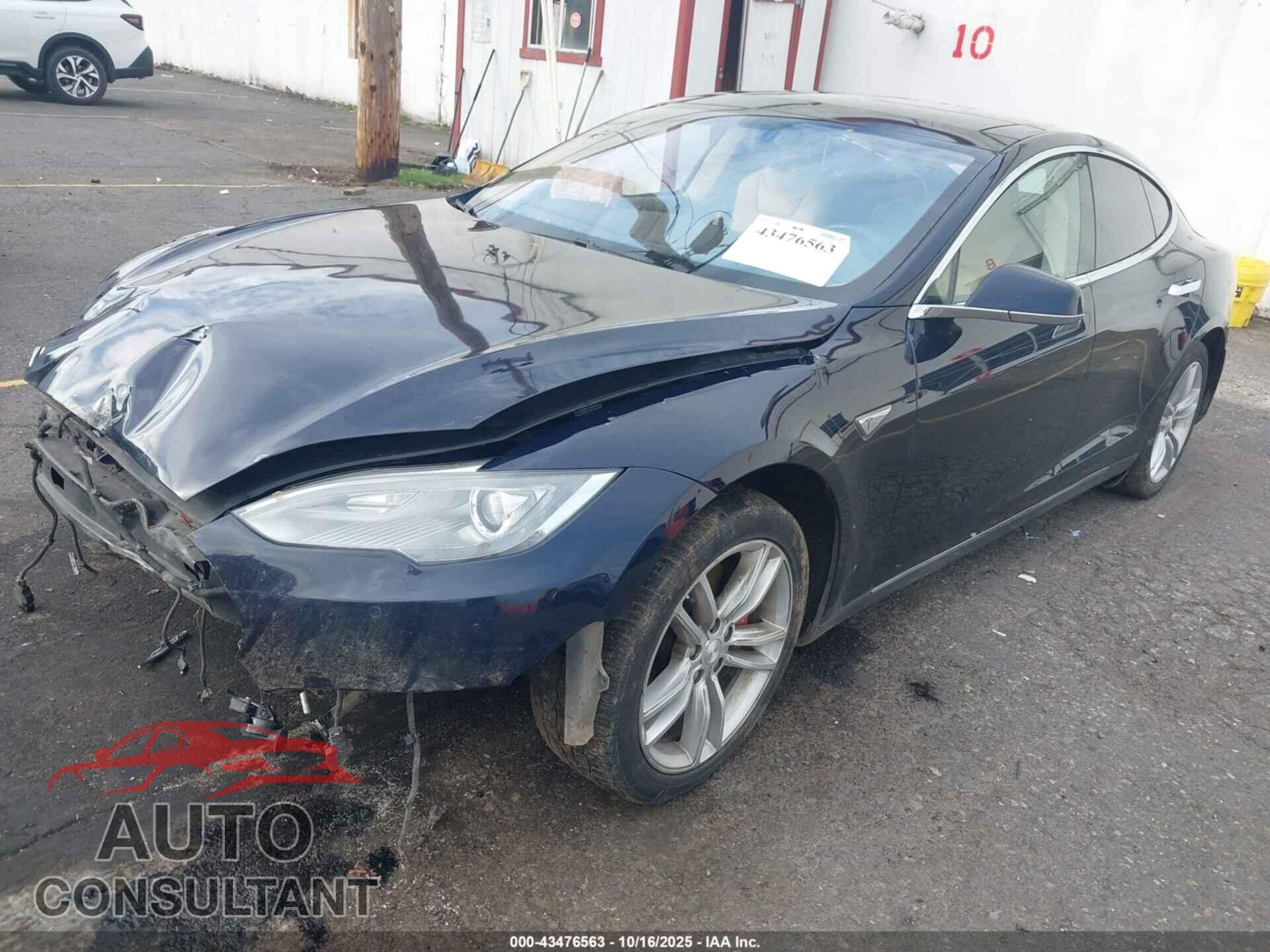 TESLA MODEL S 2014 - 5YJSA1H15EFP42623
