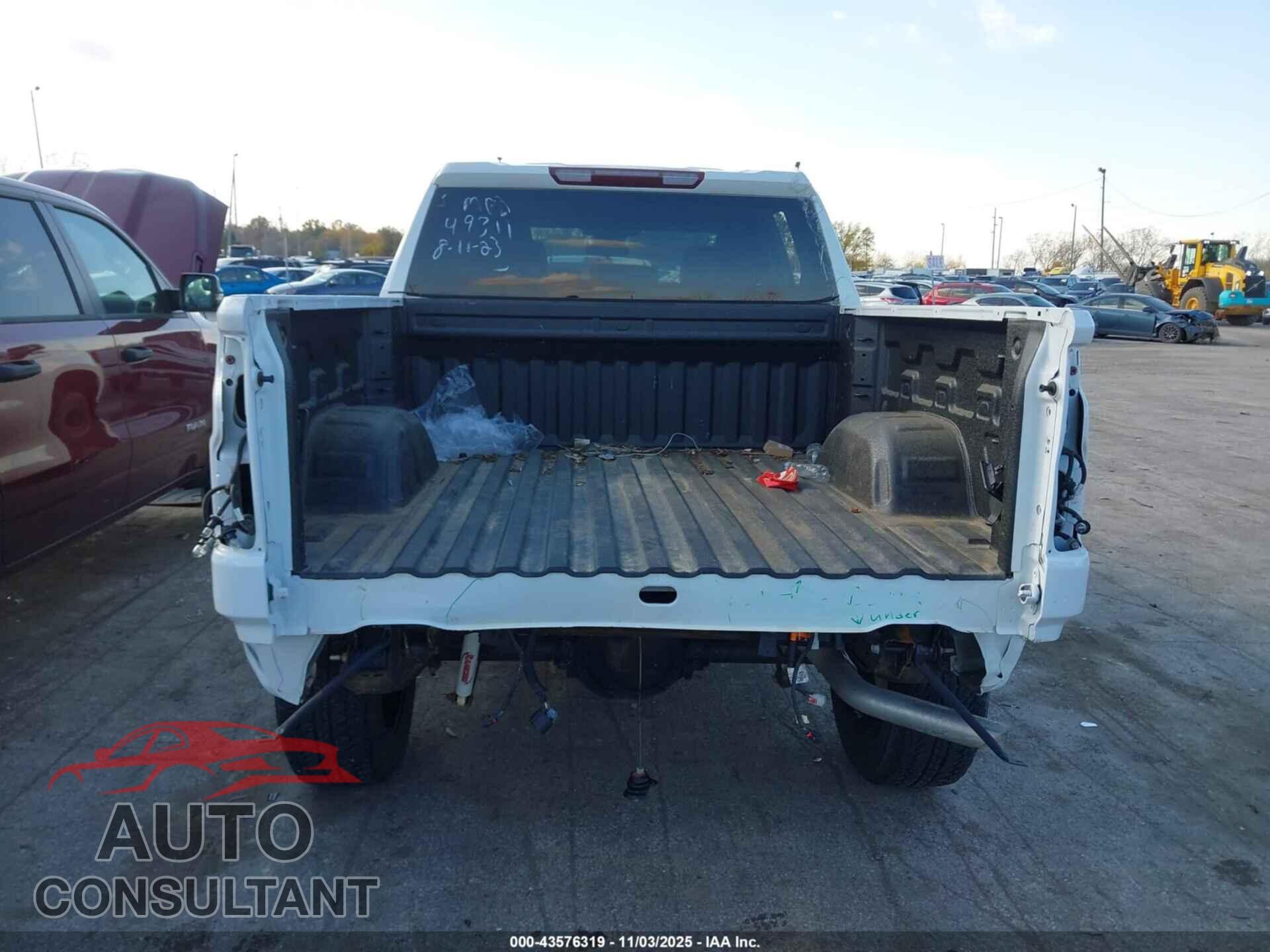 CHEVROLET SILVERADO 1500 2023 - 3GCPDCEK3PG357371