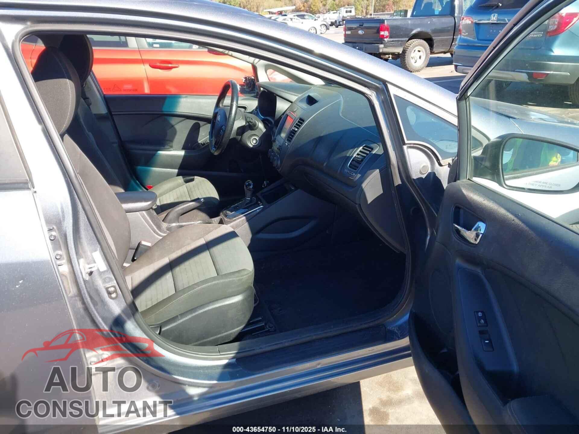 KIA FORTE 2017 - 3KPFL4A78HE011593