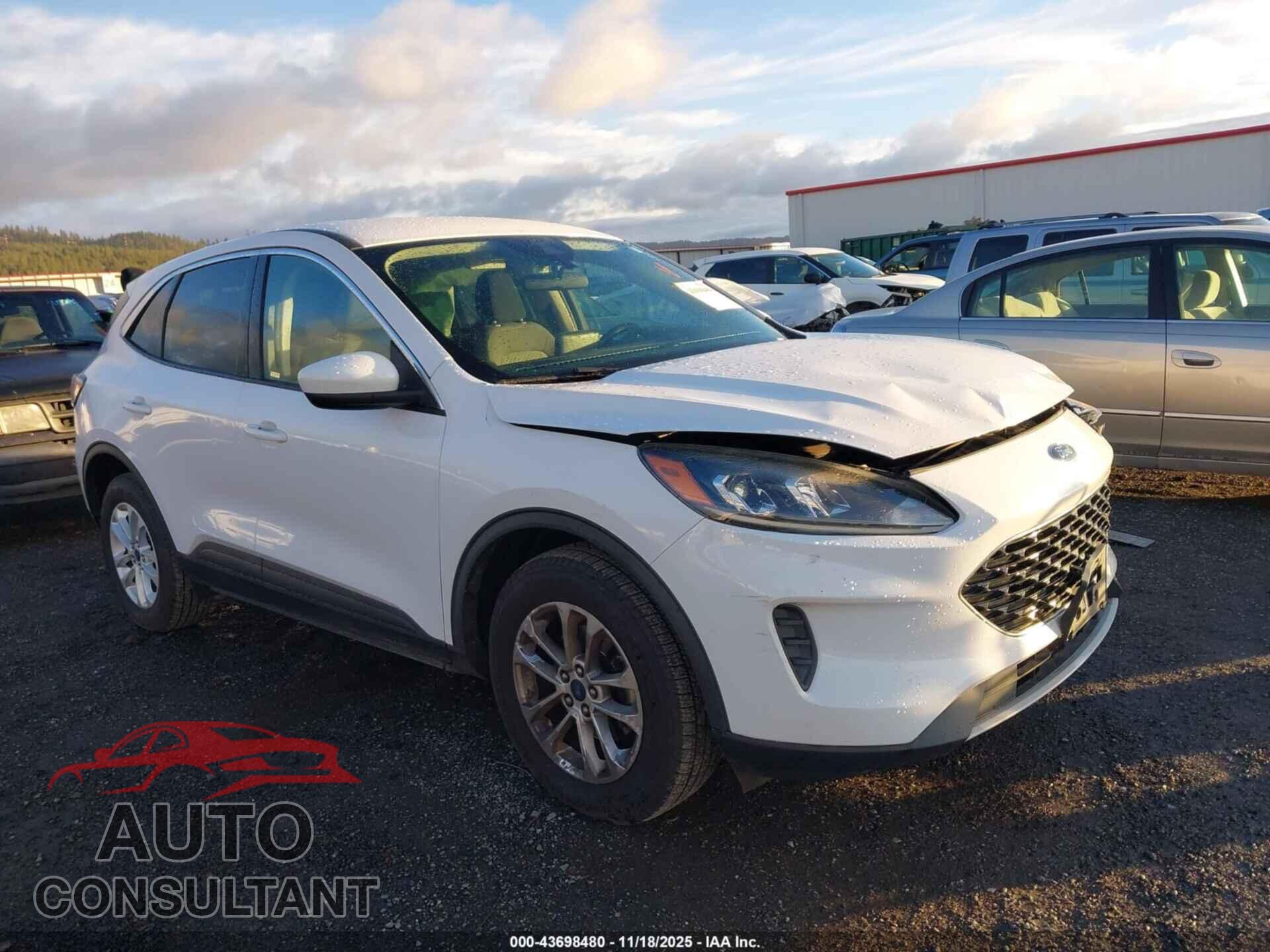 FORD ESCAPE 2020 - 1FMCU9G60LUA36585