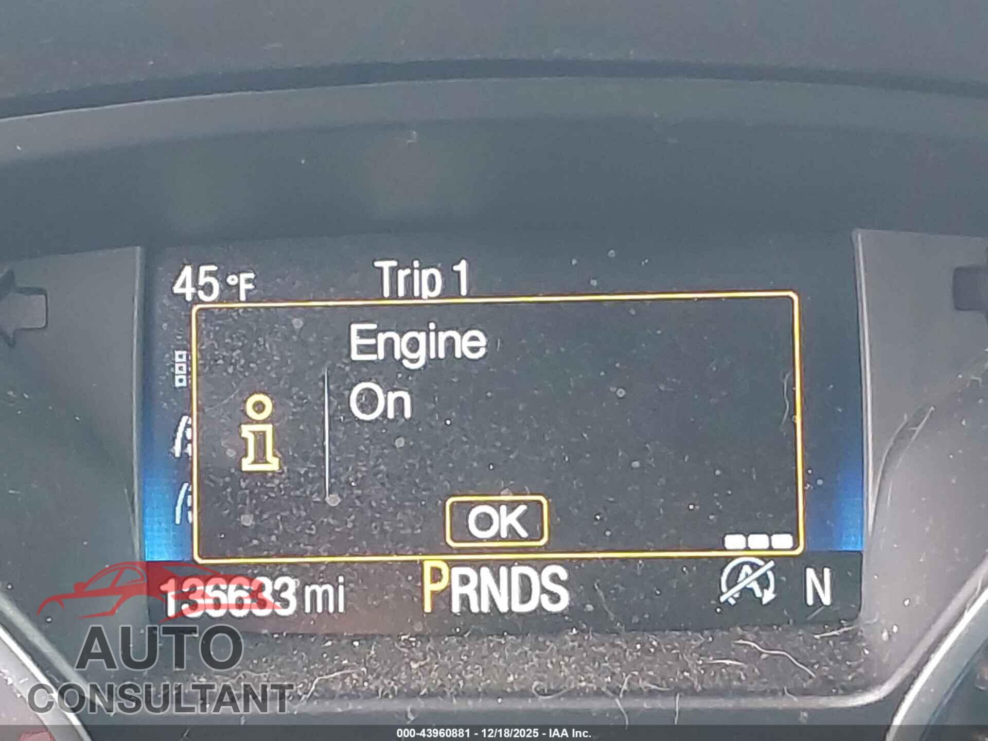 FORD ESCAPE 2017 - 1FMCU0J94HUD37737