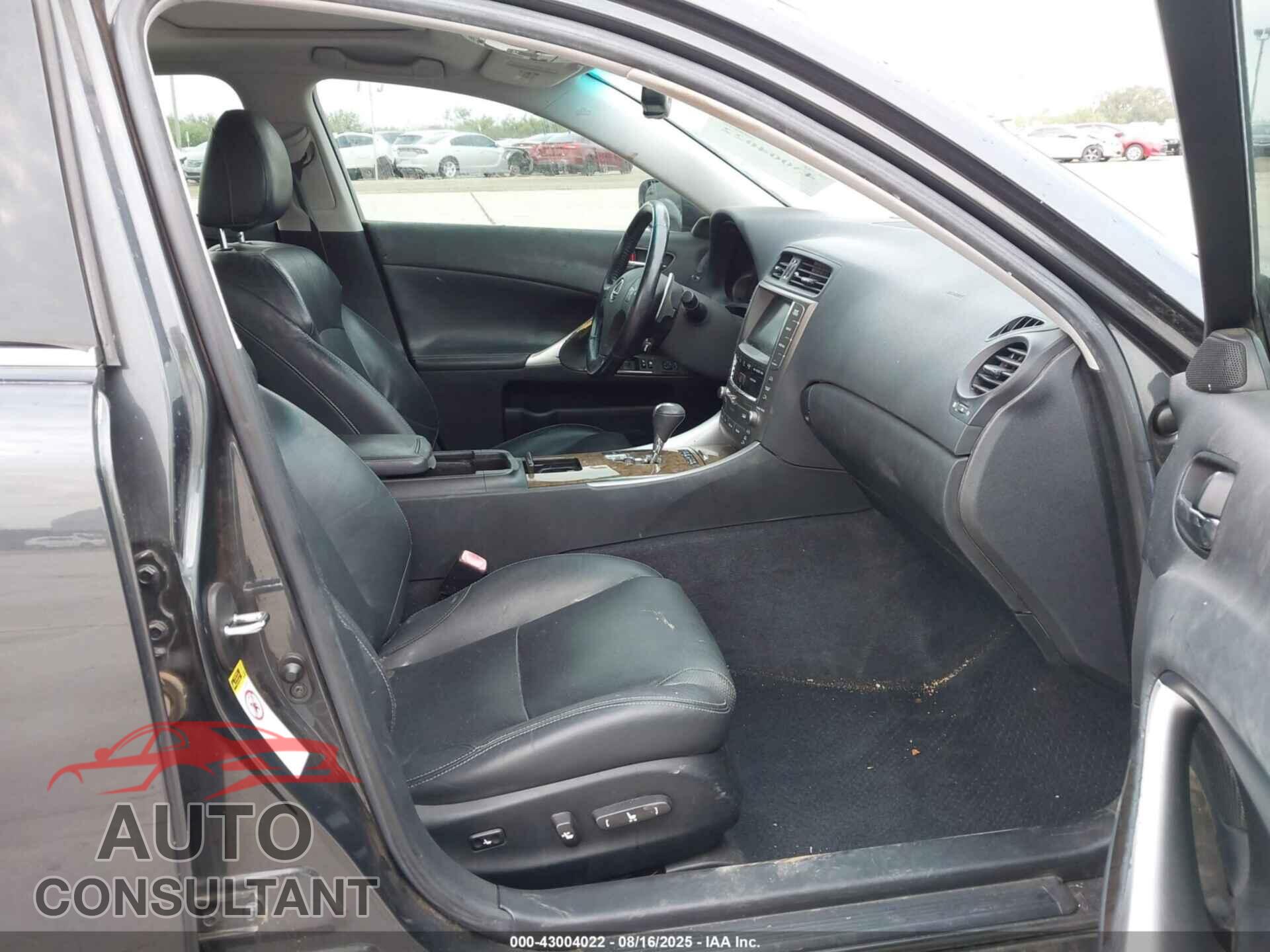 LEXUS IS 350 2009 - JTHBE262592016905