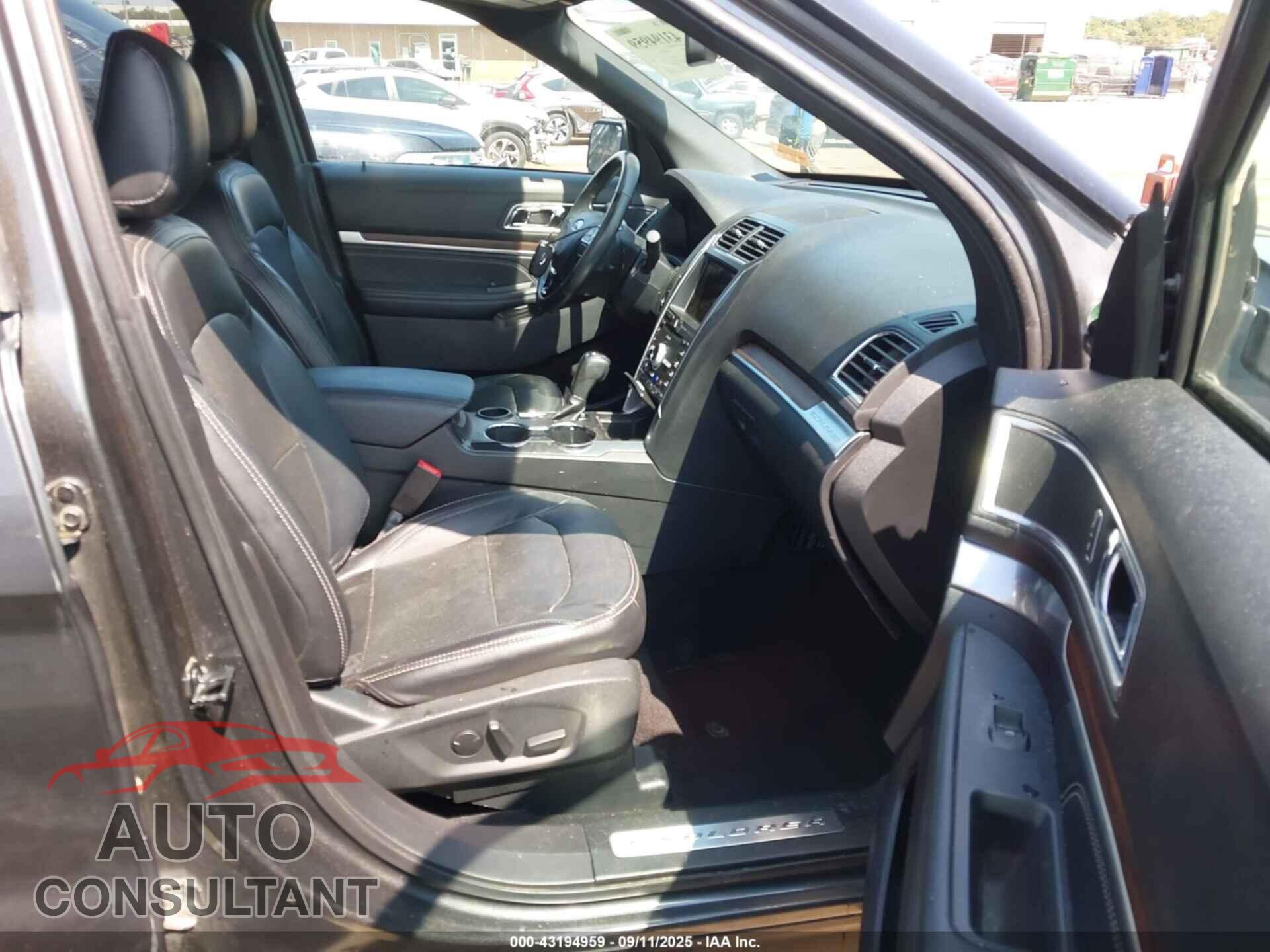 FORD EXPLORER 2019 - 1FM5K7F86KGA32575