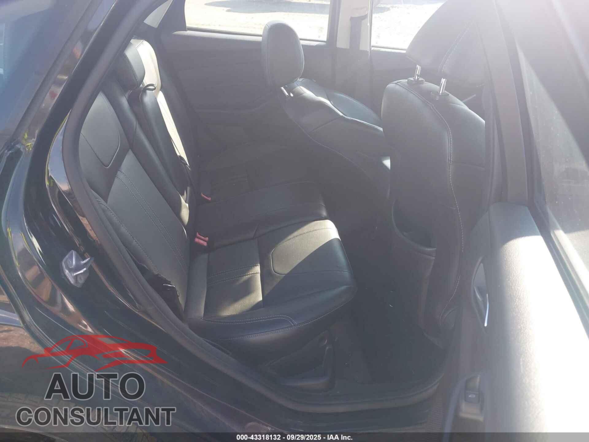 FORD FOCUS 2014 - 1FADP3F29EL297854