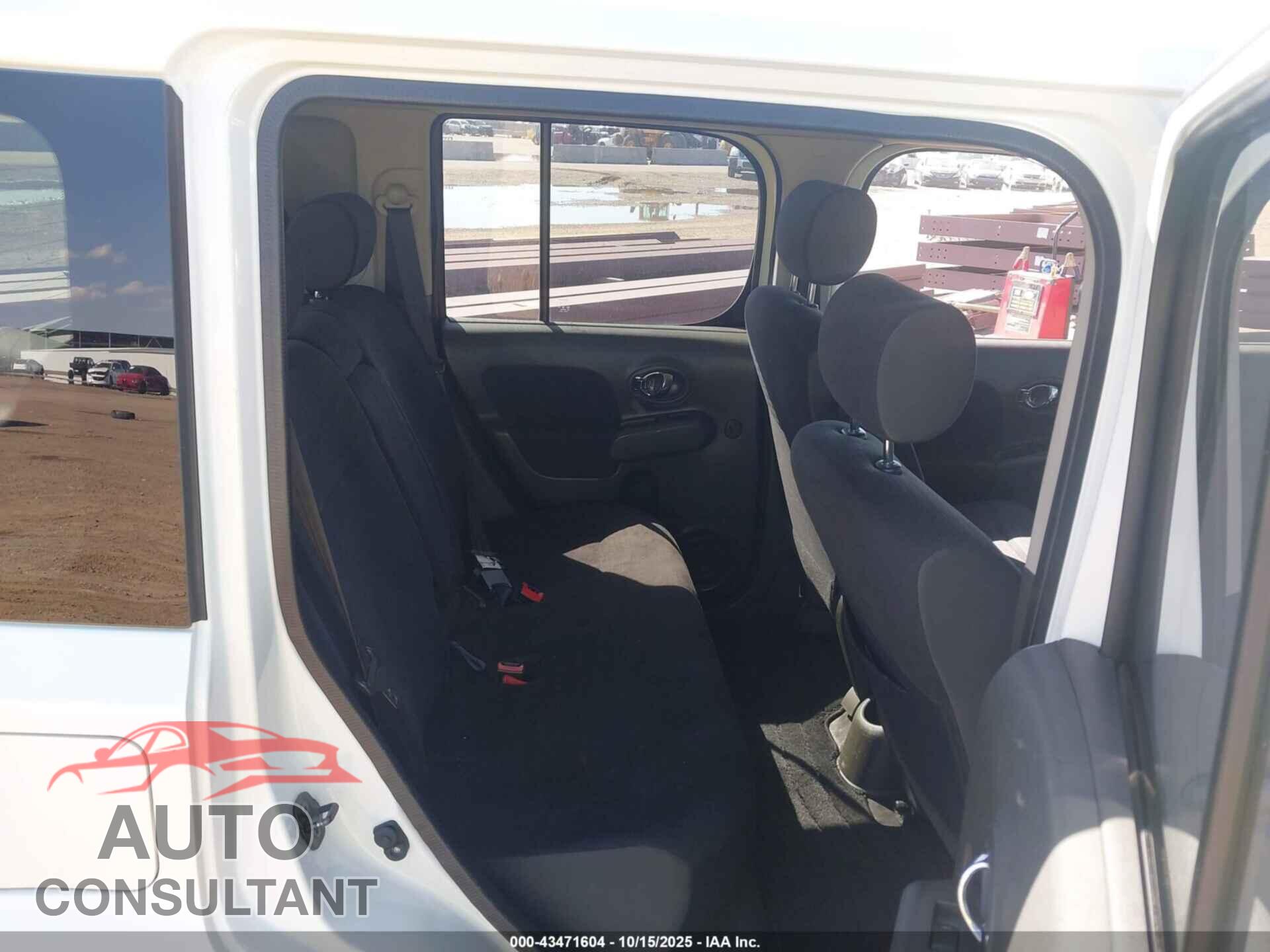 NISSAN CUBE 2013 - JN8AZ2KR6DT303049