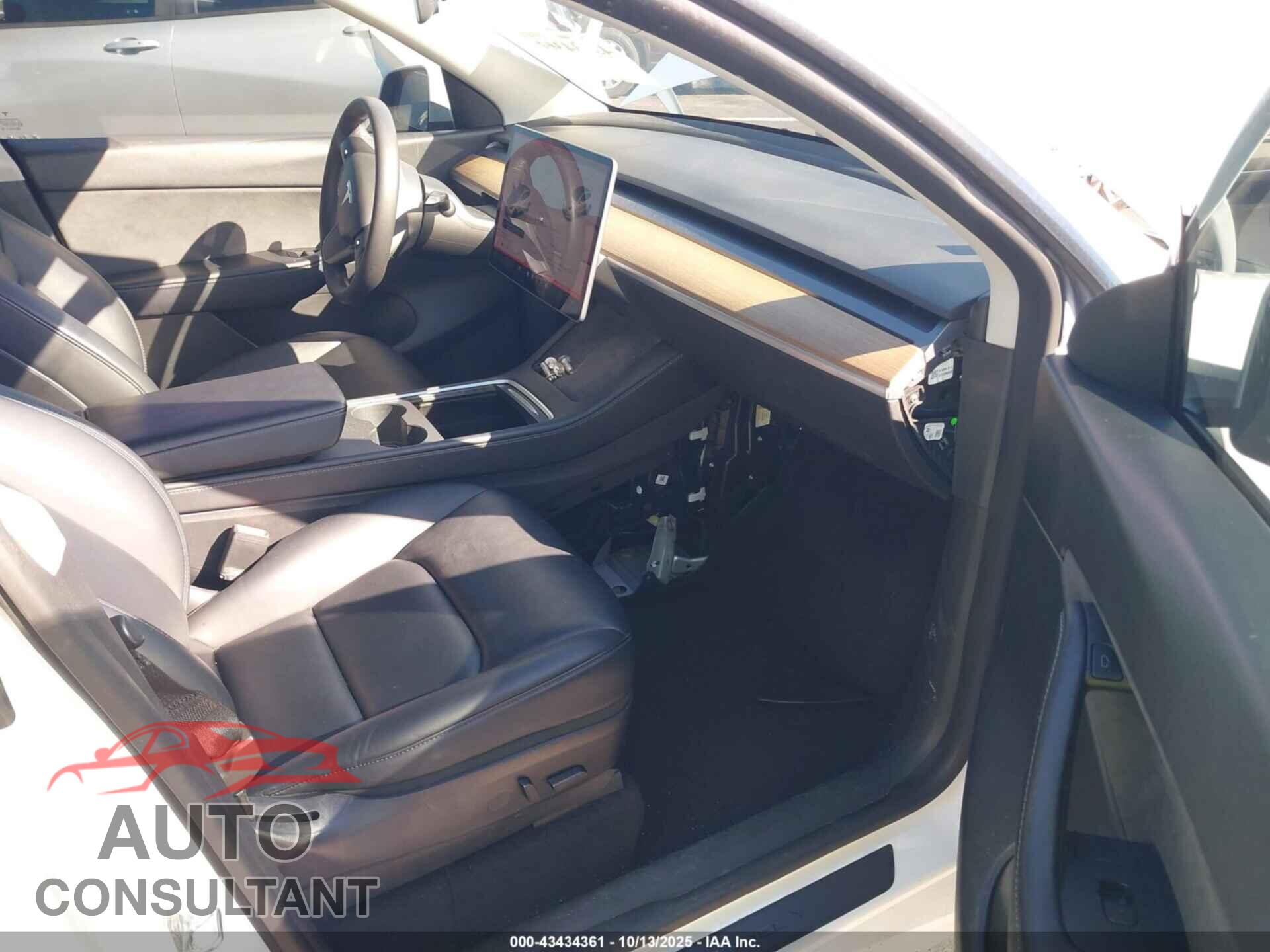 TESLA MODEL Y 2022 - 7SAYGDEE2NF385647