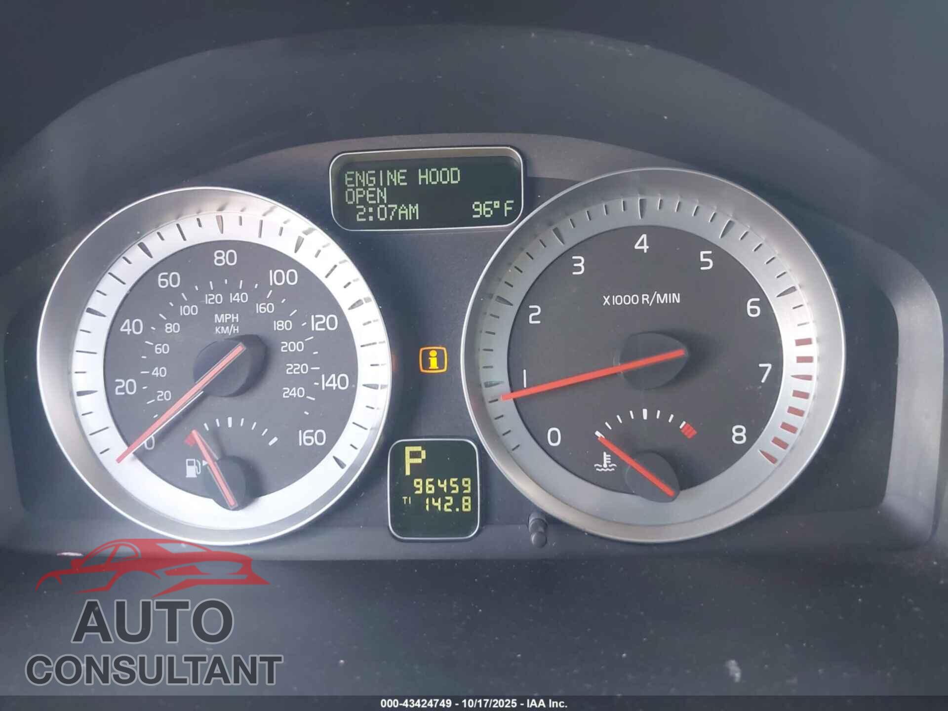 VOLVO C70 2013 - YV1672MC0DJ143885