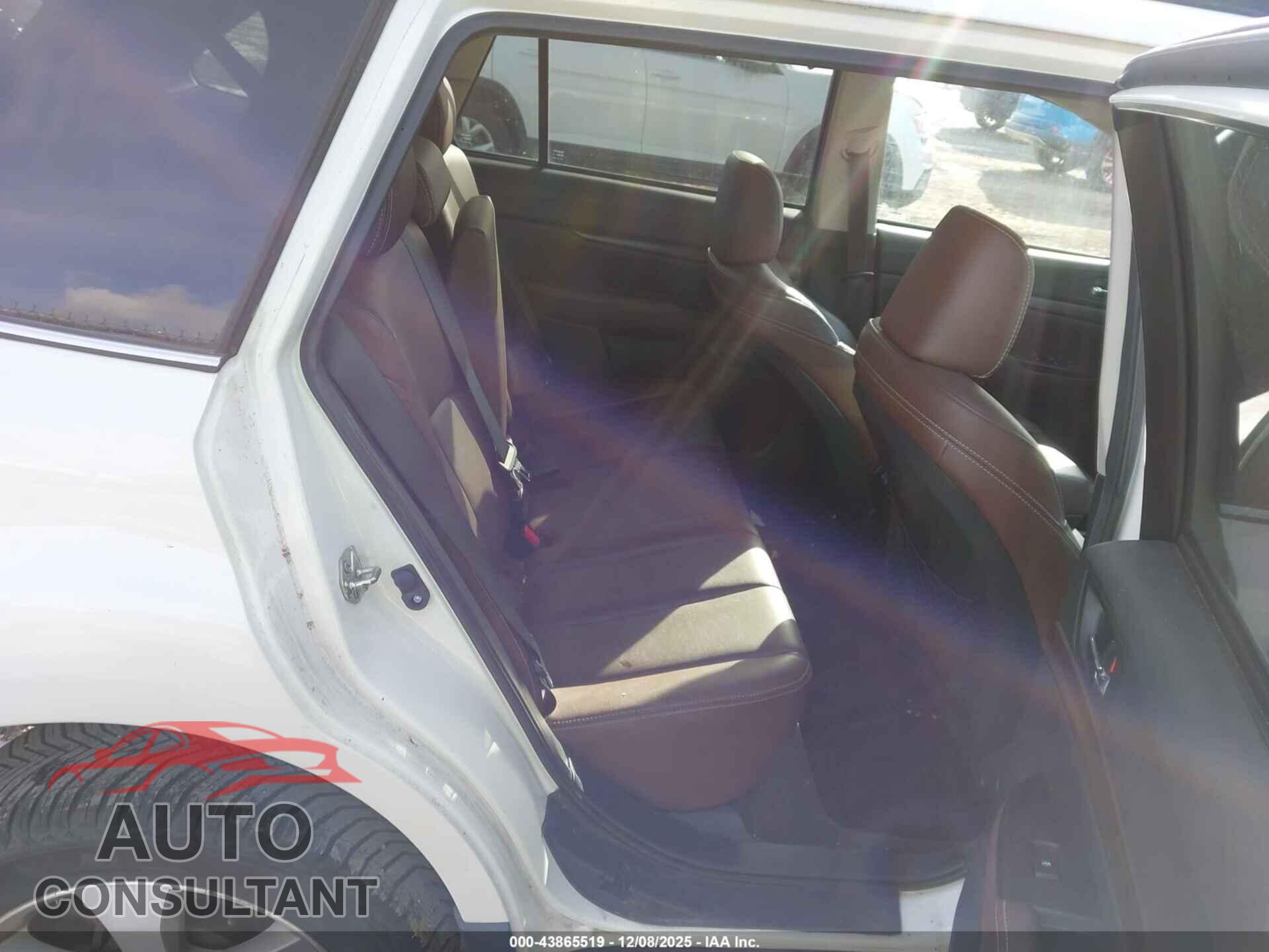 SUBARU OUTBACK 2013 - 4S4BRESC1D2215797