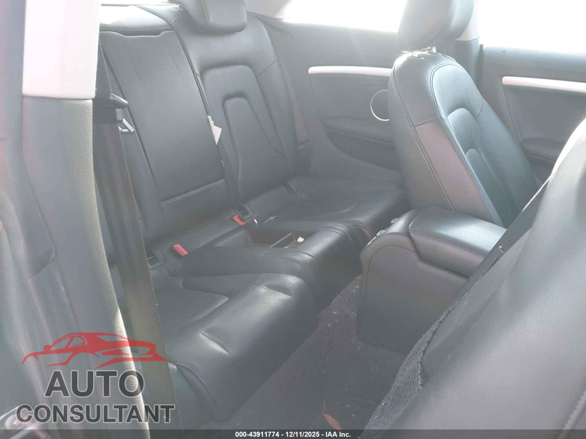 AUDI A5 2012 - WAULFAFR7CA001374