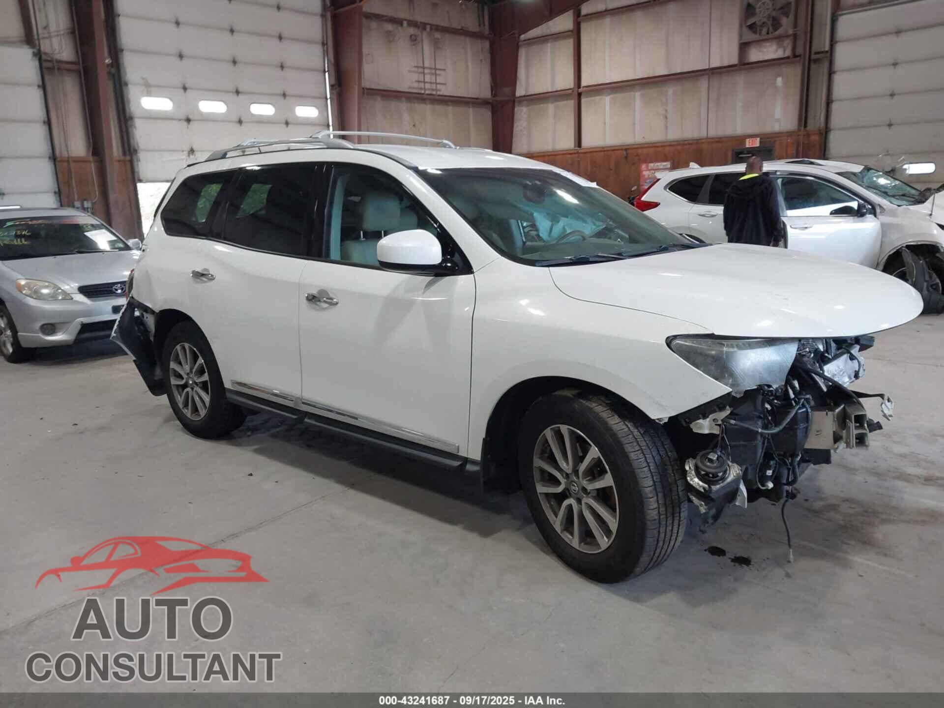 NISSAN PATHFINDER 2014 - 5N1AR2MM0EC712044