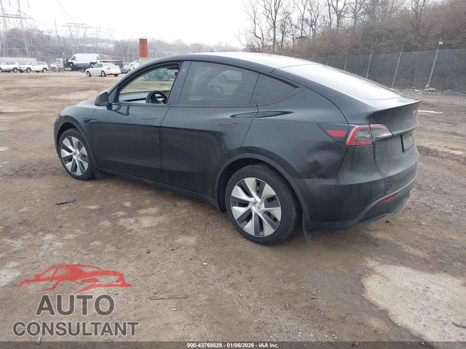 TESLA MODEL Y 2023 - 7SAYGAEE4PF769656