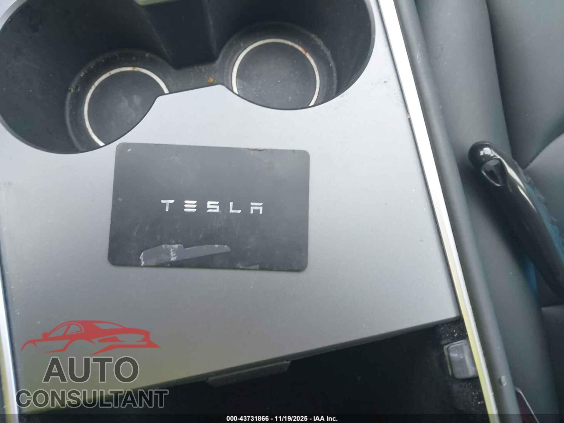 TESLA MODEL 3 2021 - 5YJ3E1EA8MF079141