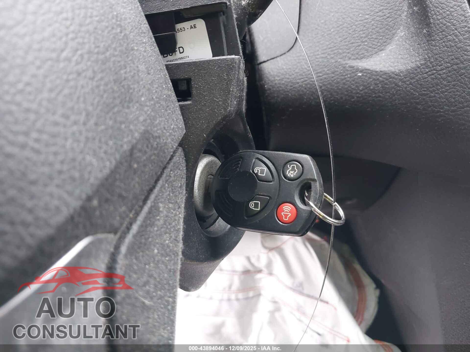 FORD FOCUS 2014 - 1FADP3F27EL370106