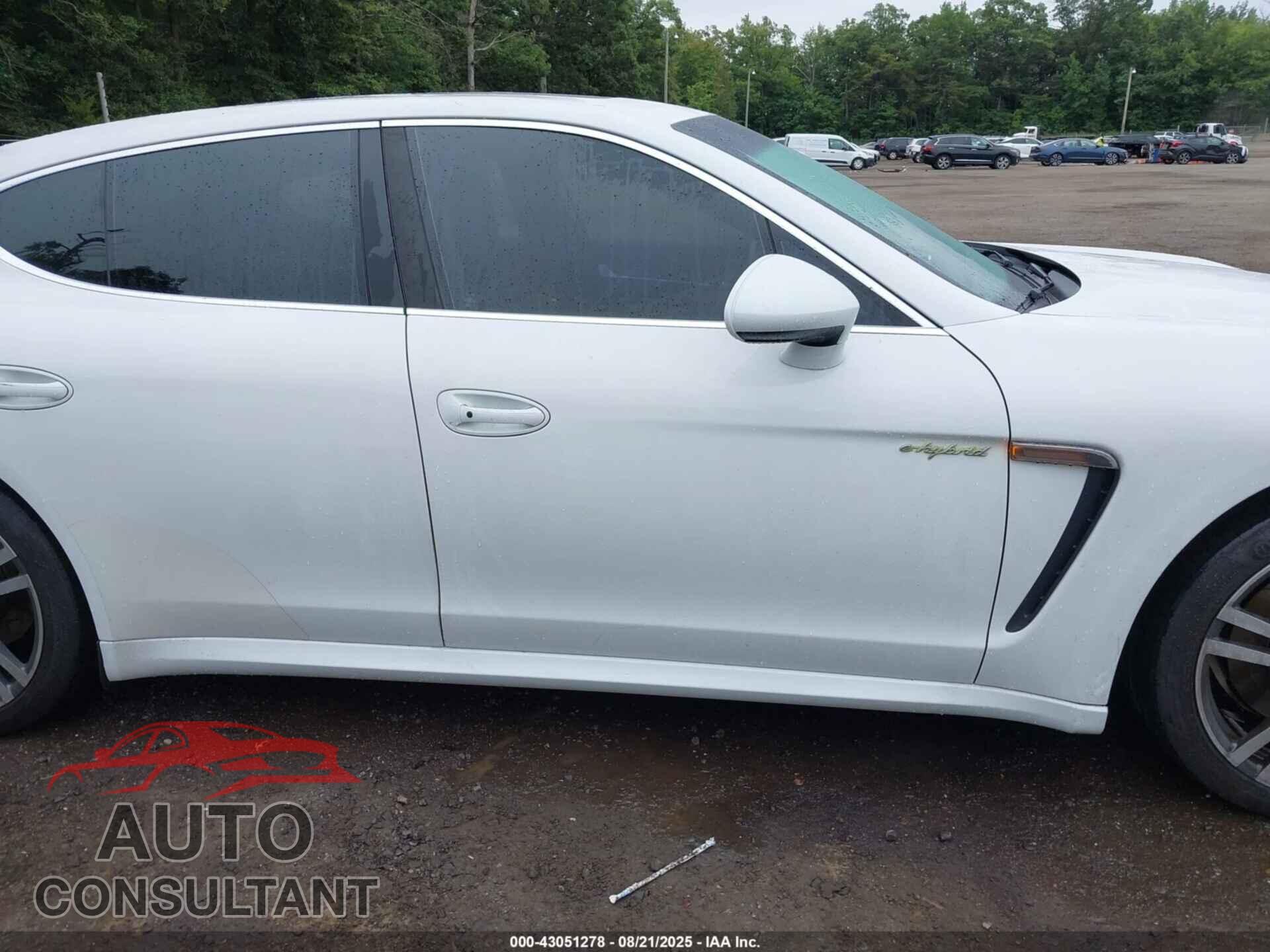 PORSCHE PANAMERA E-HYBRID 2014 - WP0AD2A79EL044181