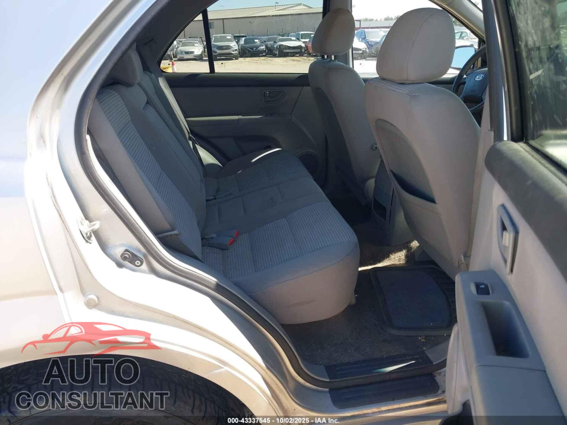 KIA SORENTO 2009 - KNDJD735595872084