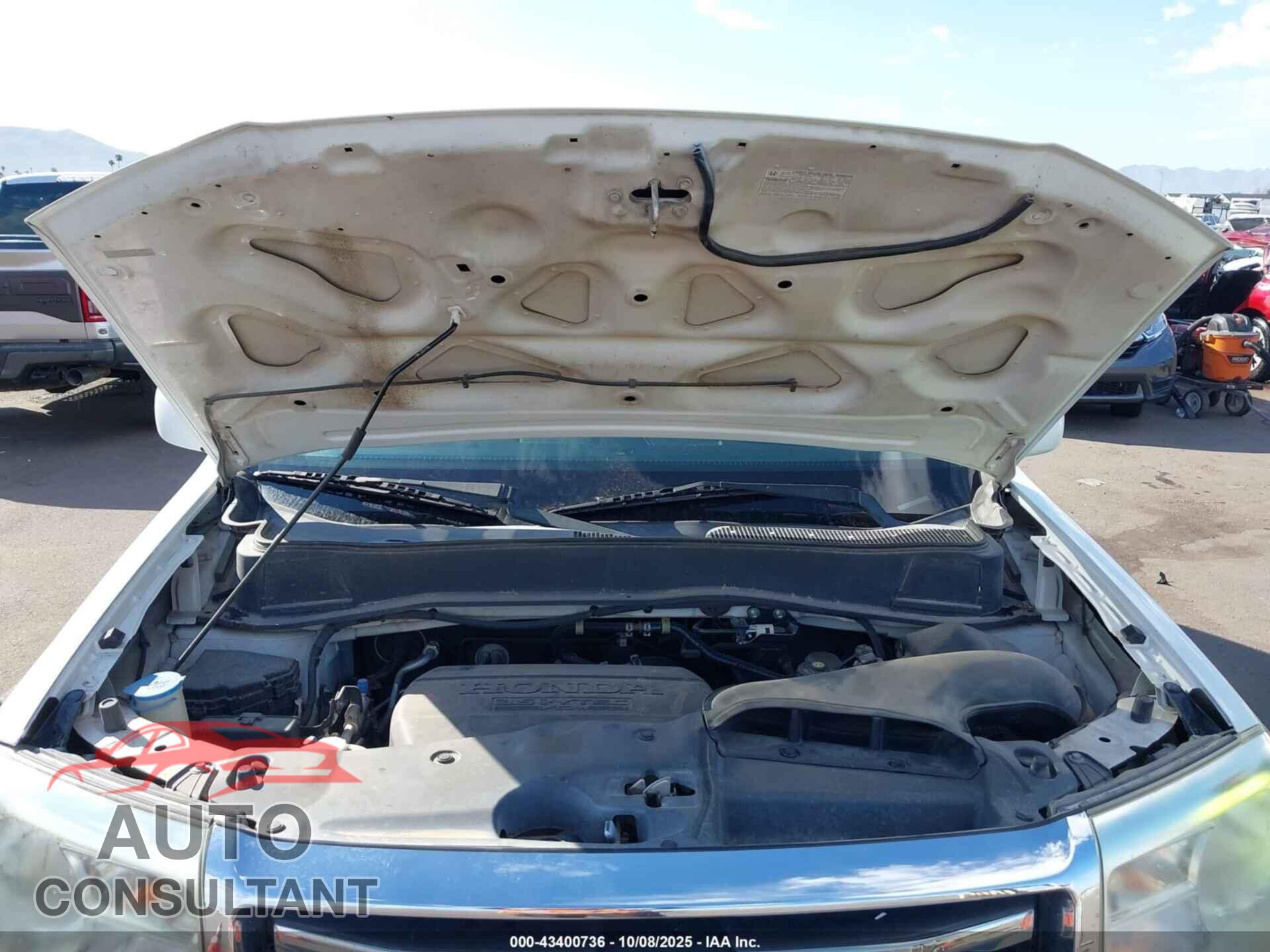 HONDA PILOT 2012 - 5FNYF4H90CB044906