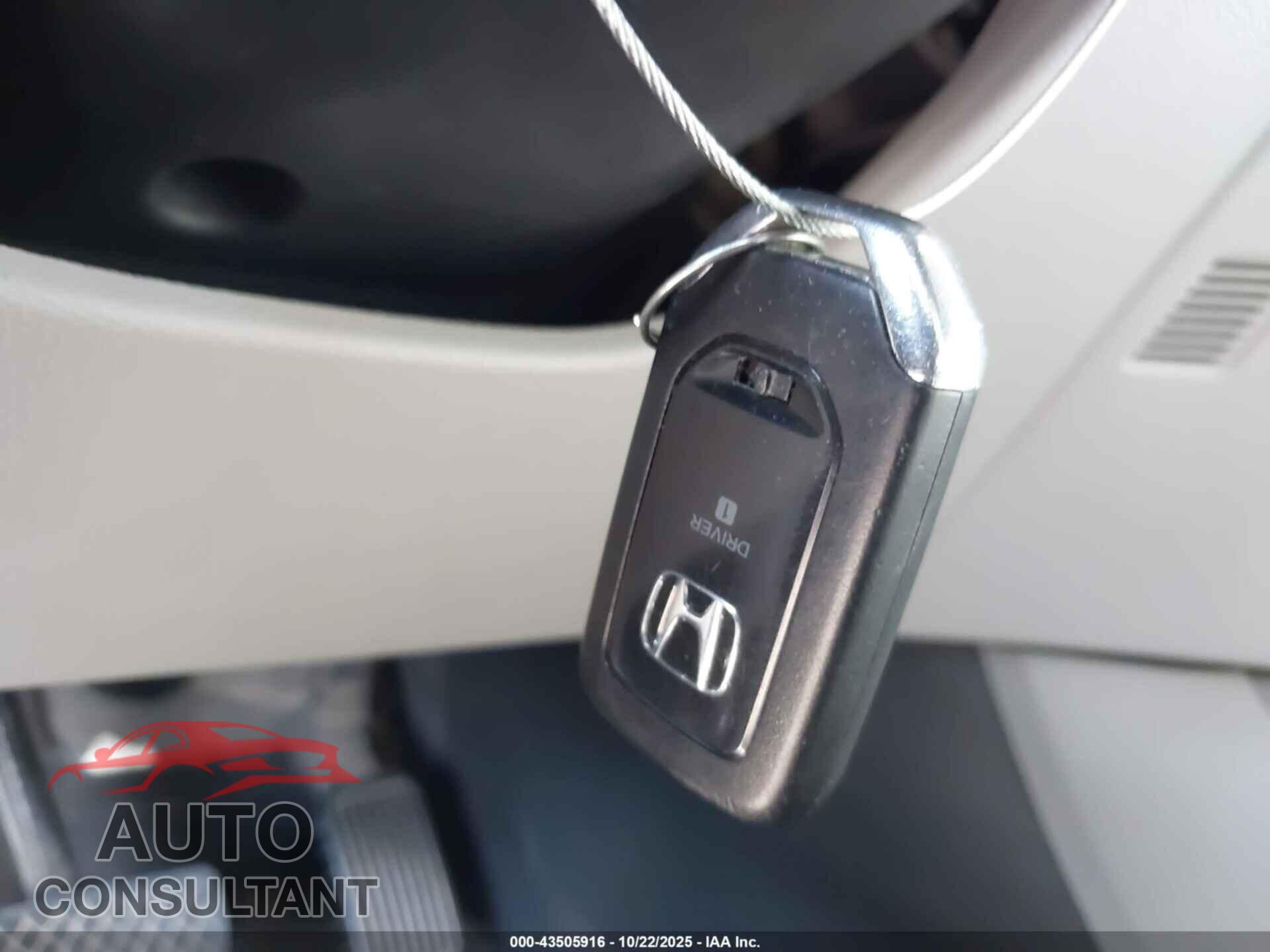 HONDA PILOT 2016 - 5FNYF5H96GB045151