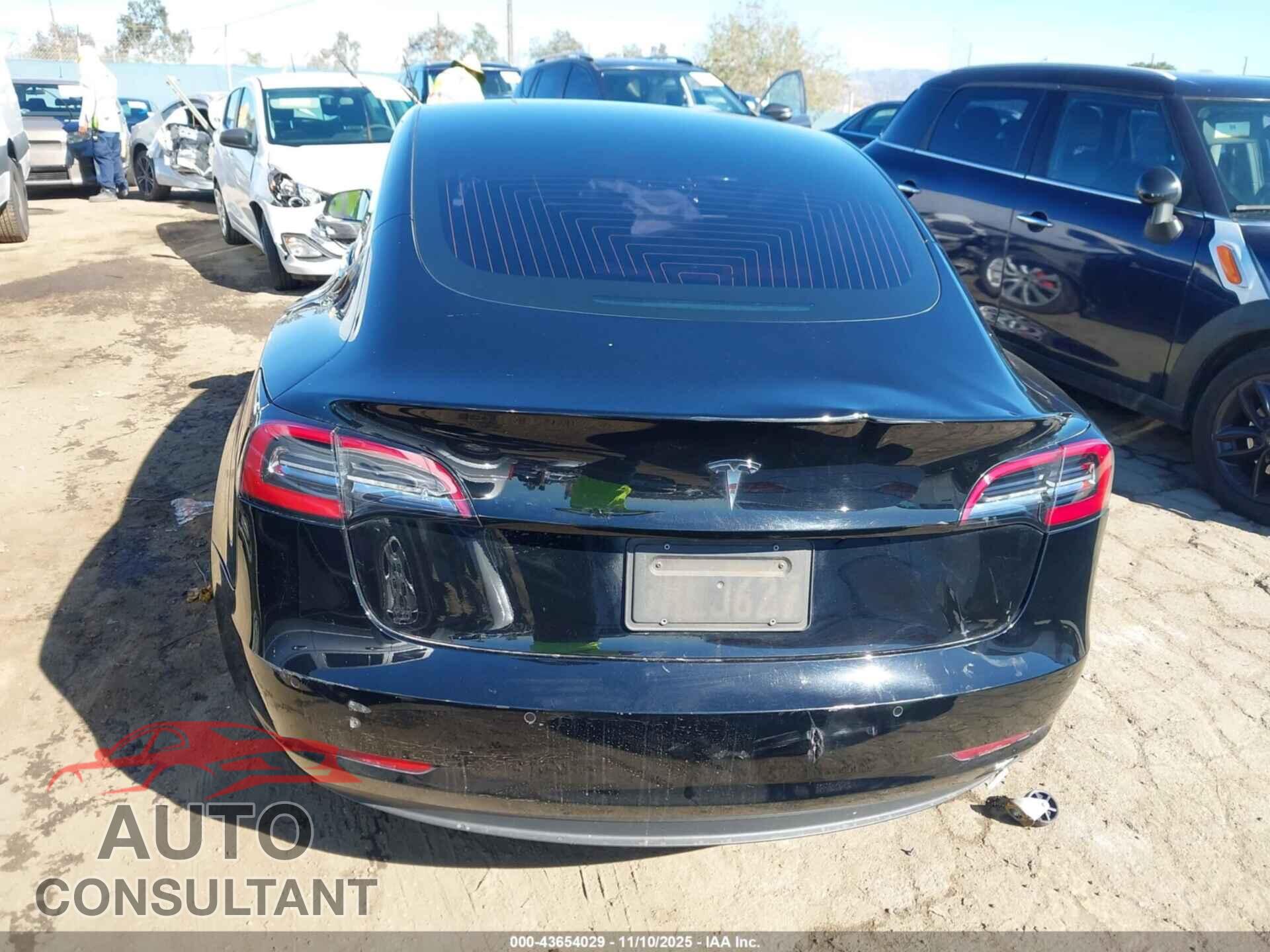 TESLA MODEL 3 2020 - 5YJ3E1EA5LF743703