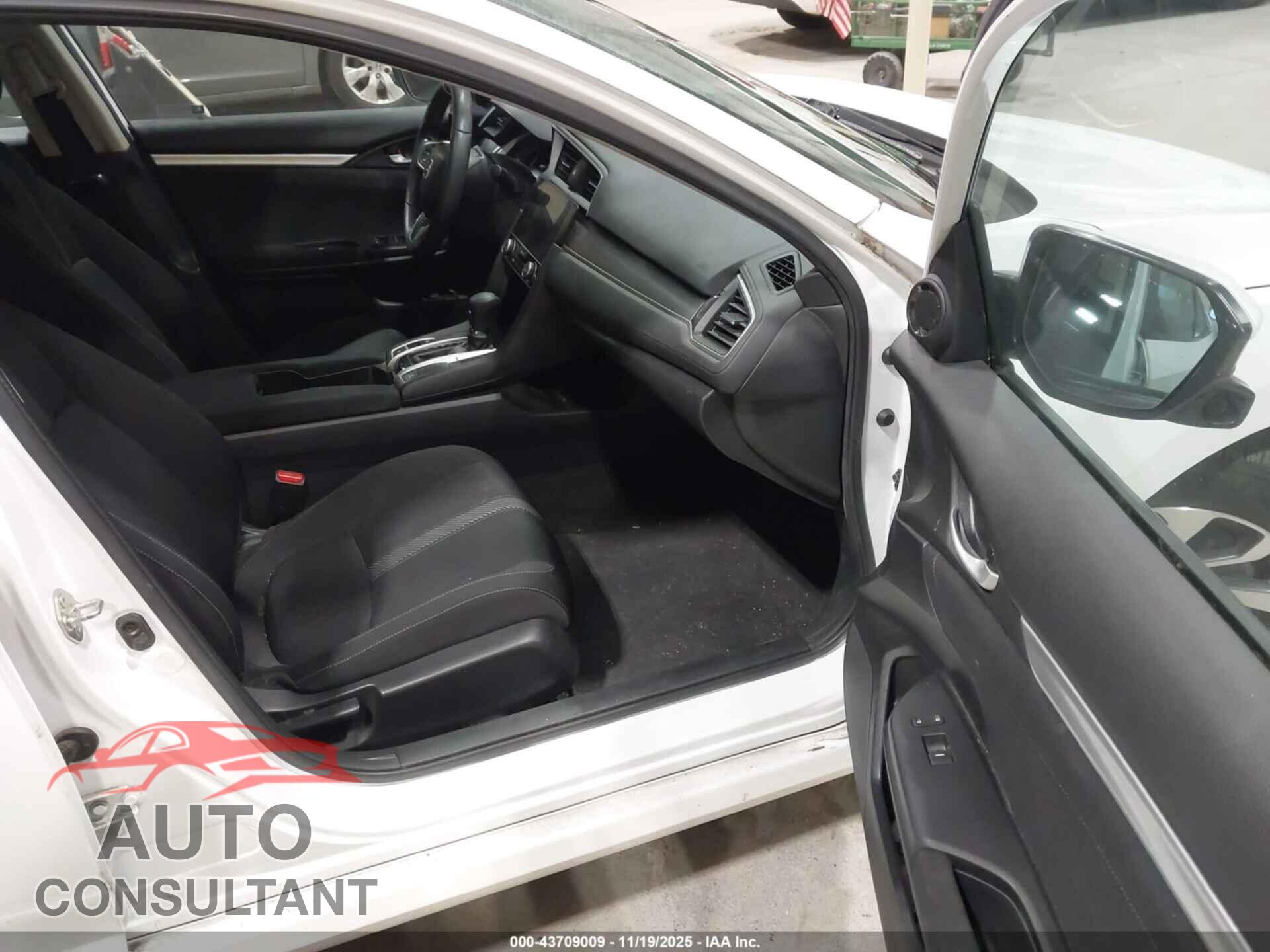 HONDA CIVIC 2017 - 2HGFC2F84HH532225