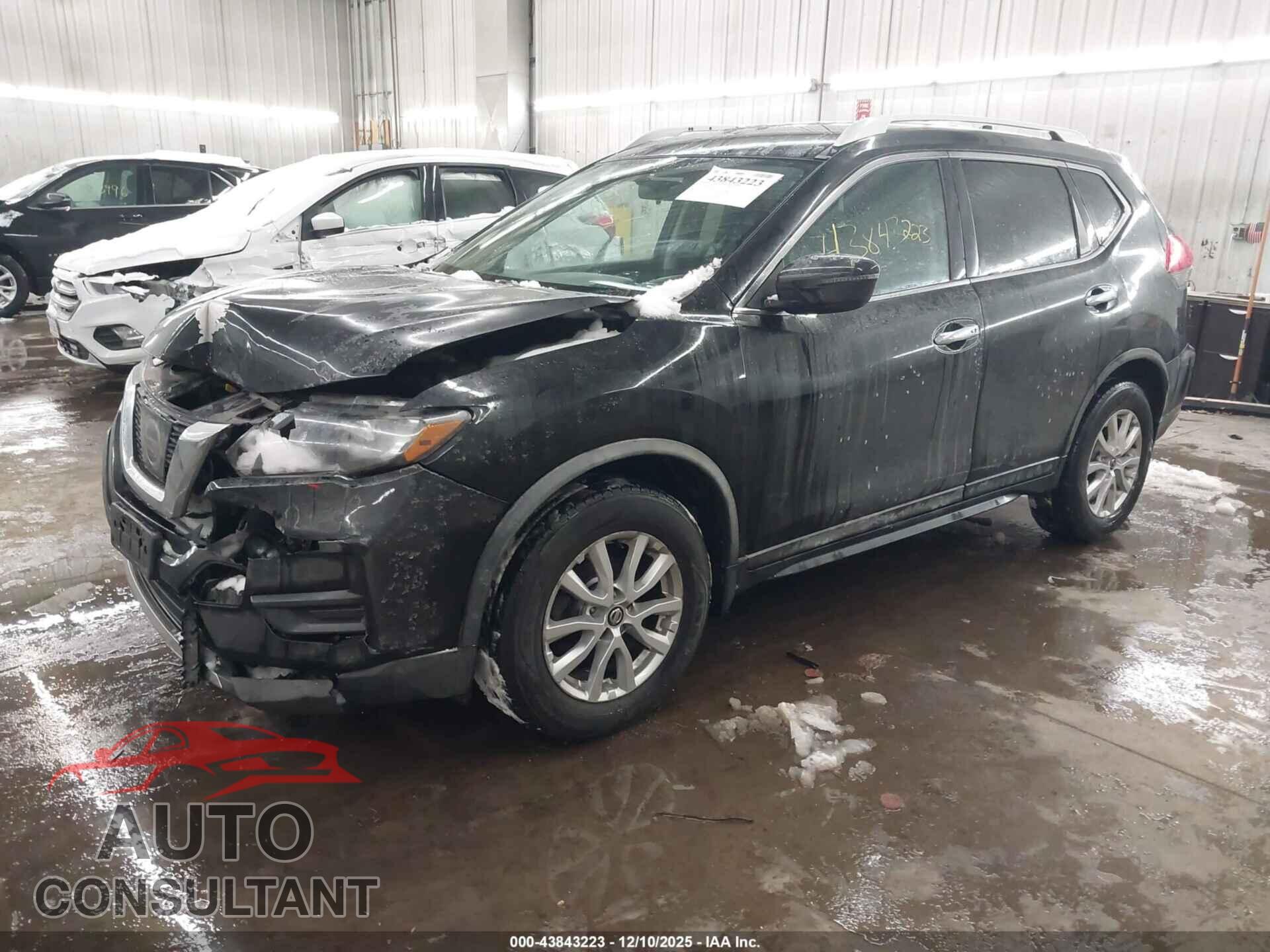 NISSAN ROGUE 2017 - KNMAT2MV5HP608726