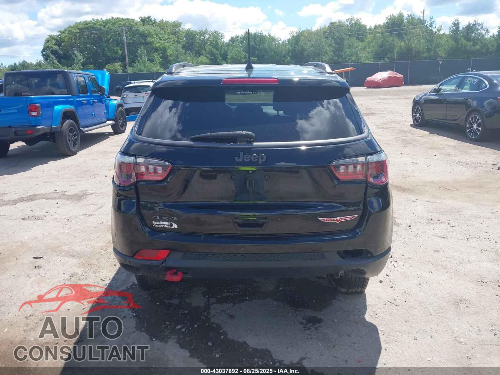 JEEP COMPASS 2019 - 3C4NJDDB8KT840443
