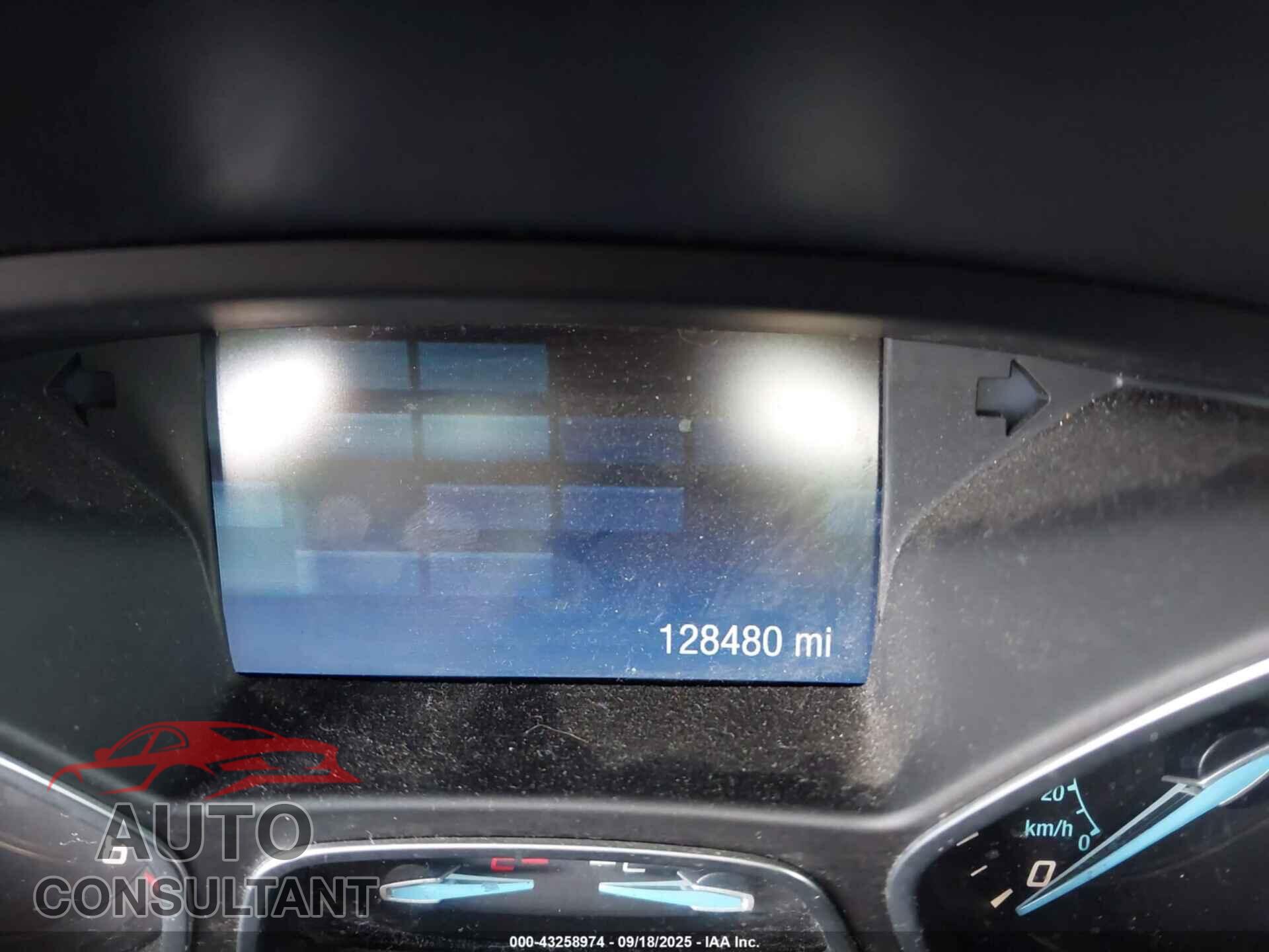 FORD FOCUS 2014 - 1FADP3F2XEL461631