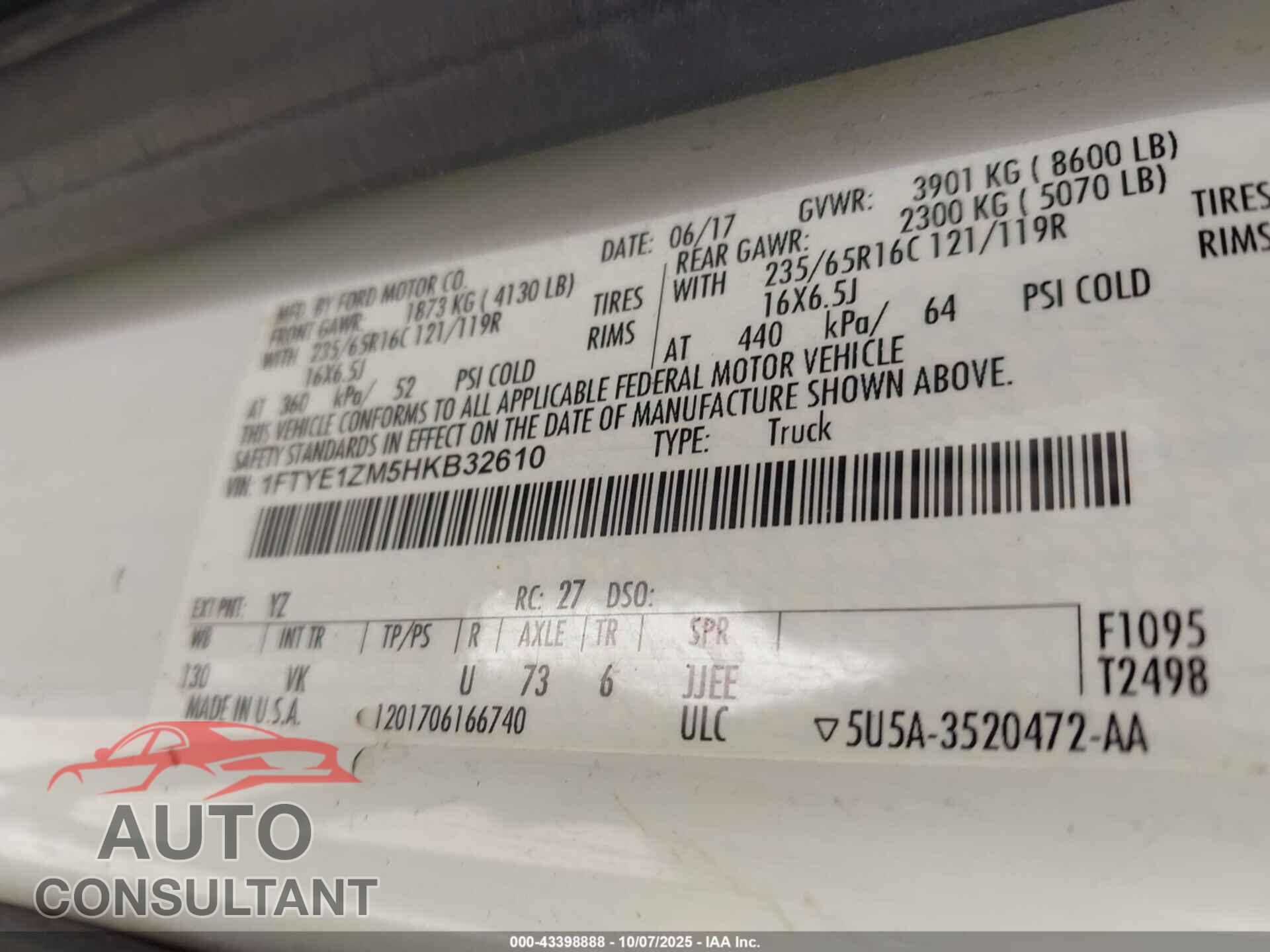FORD TRANSIT-150 2017 - 1FTYE1ZM5HKB32610
