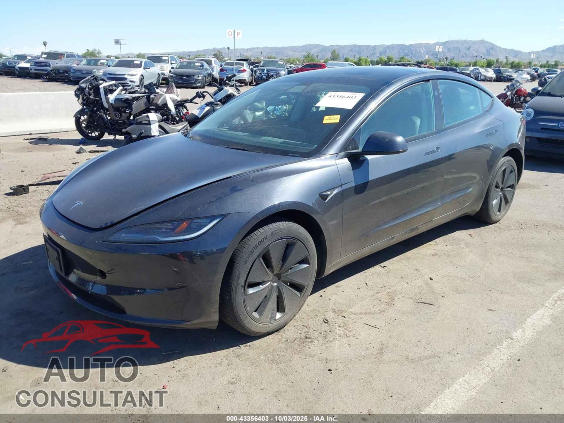 TESLA MODEL 3 2024 - 5YJ3E1EA4RF743880