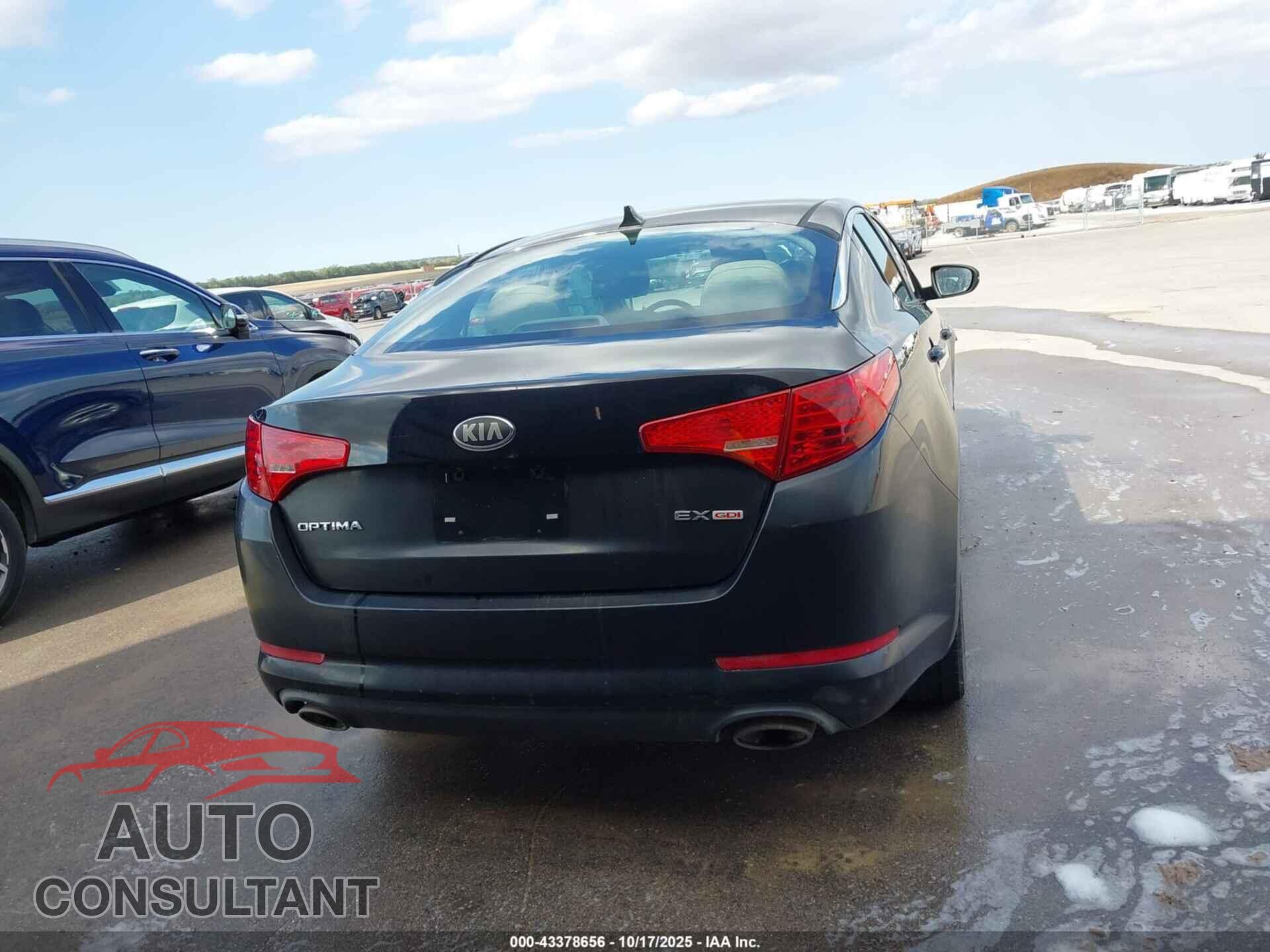 KIA OPTIMA 2013 - 5XXGN4A71DG106237