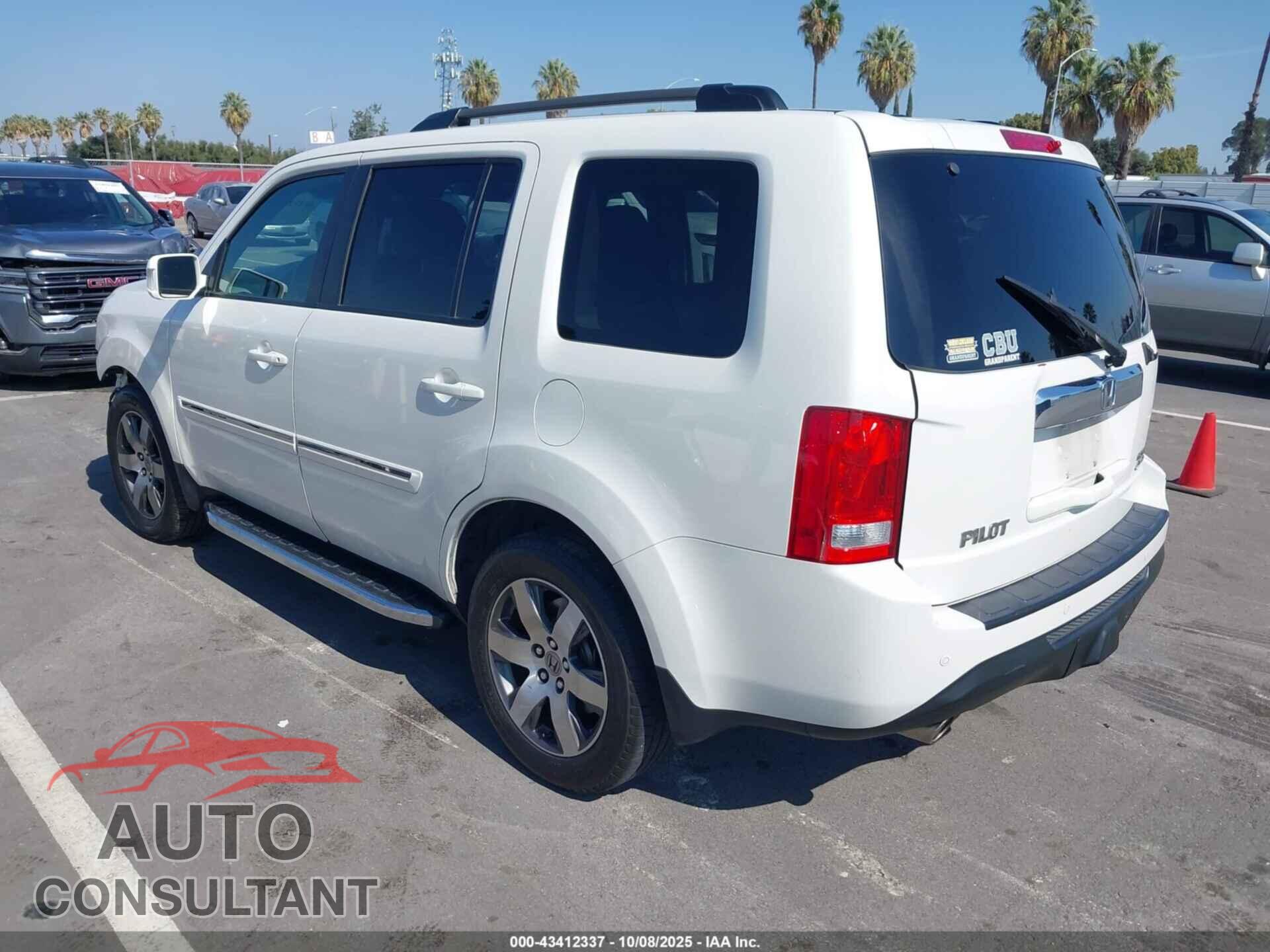 HONDA PILOT 2013 - 5FNYF4H90DB080130