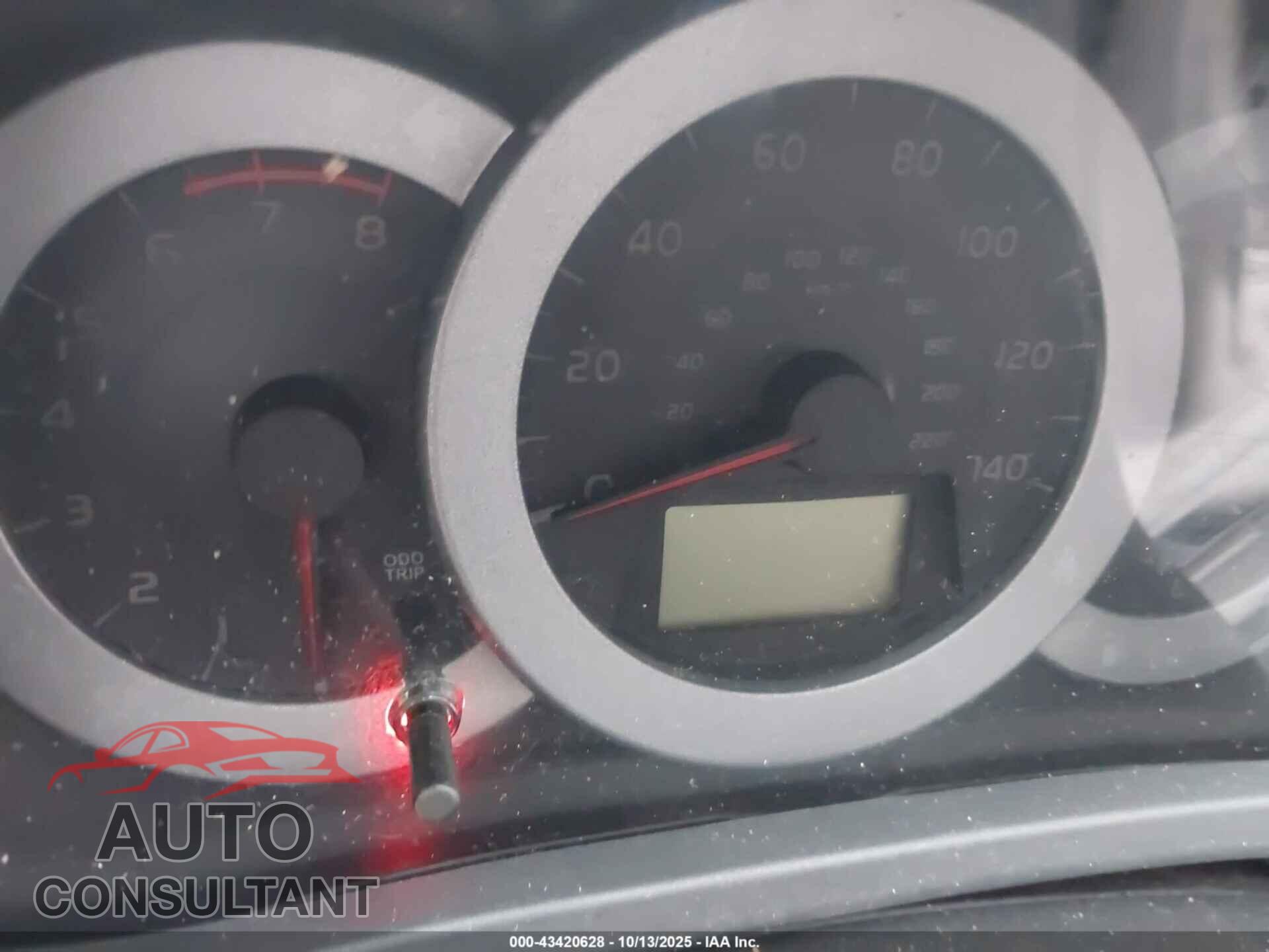 TOYOTA RAV4 2011 - 2T3BF4DV5BW119553