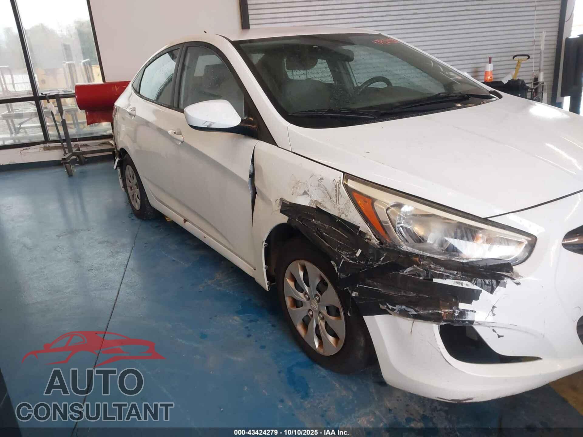 HYUNDAI ACCENT 2015 - KMHCT4AE1FU885702