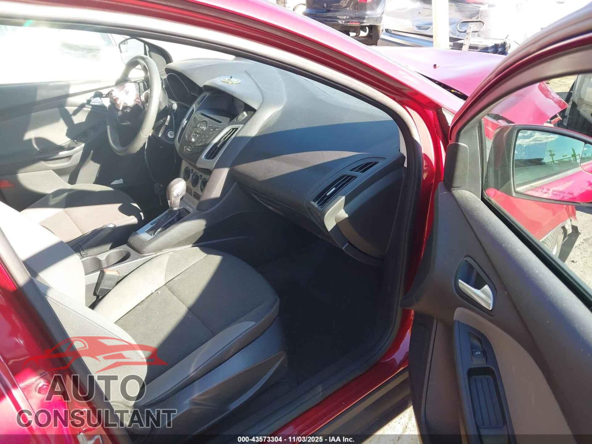 FORD FOCUS 2014 - 1FADP3F28EL358997