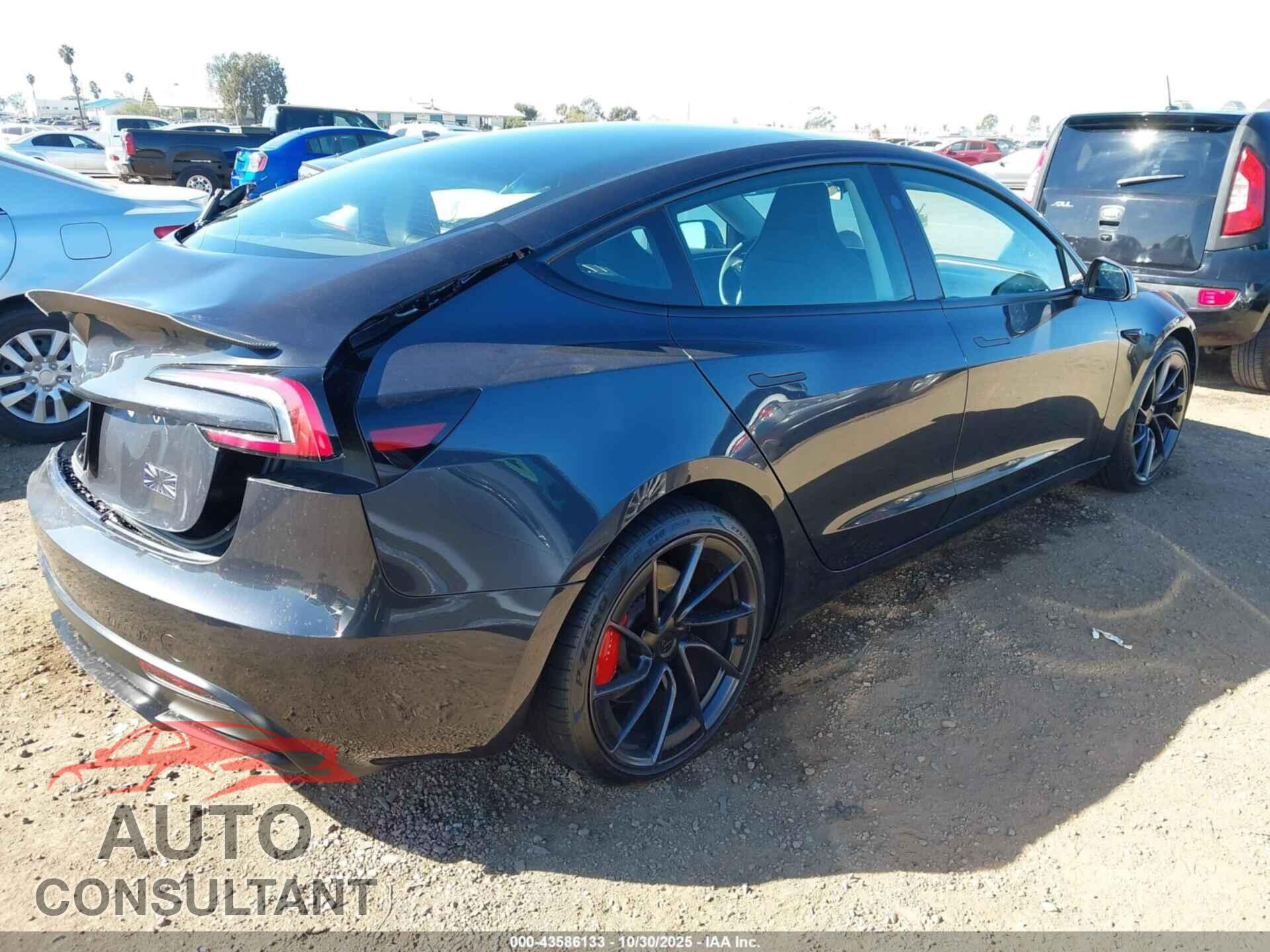 TESLA MODEL 3 2024 - 5YJ3E1ET1RF863380