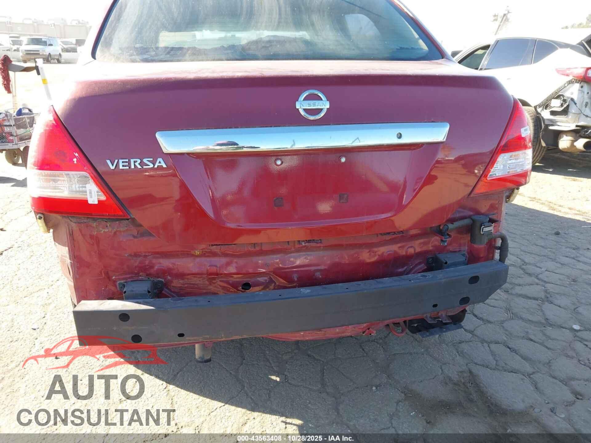 NISSAN VERSA 2011 - 3N1BC1AP8BL465779
