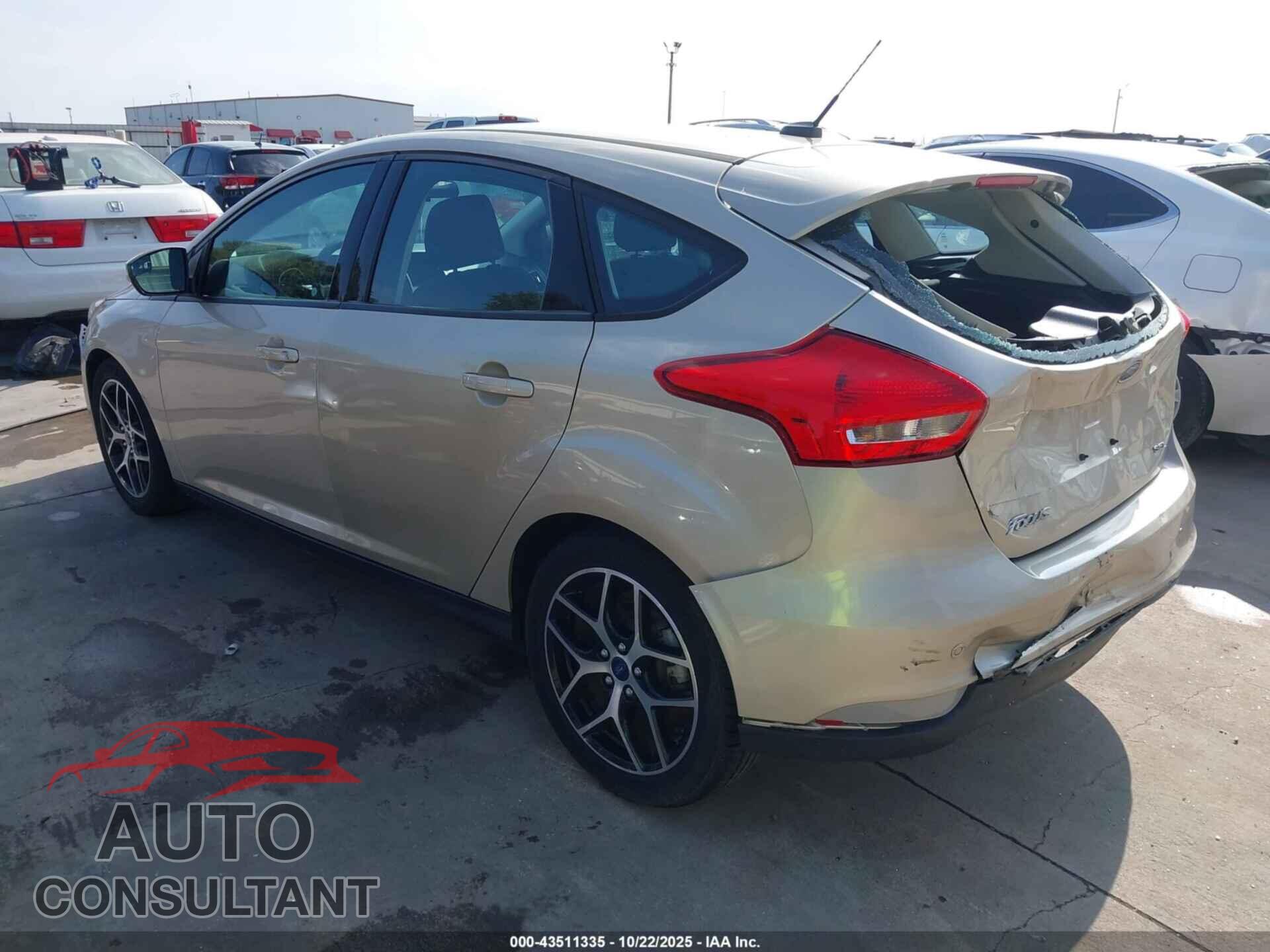 FORD FOCUS 2018 - 1FADP3M26JL261780