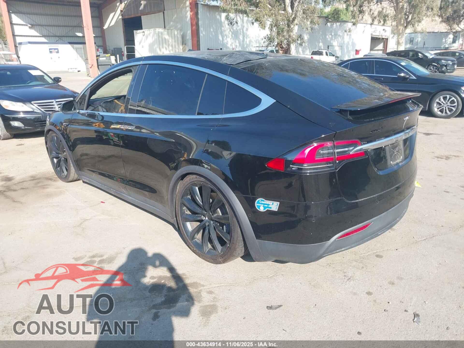 TESLA MODEL X 2021 - 5YJXCBE25MF324824