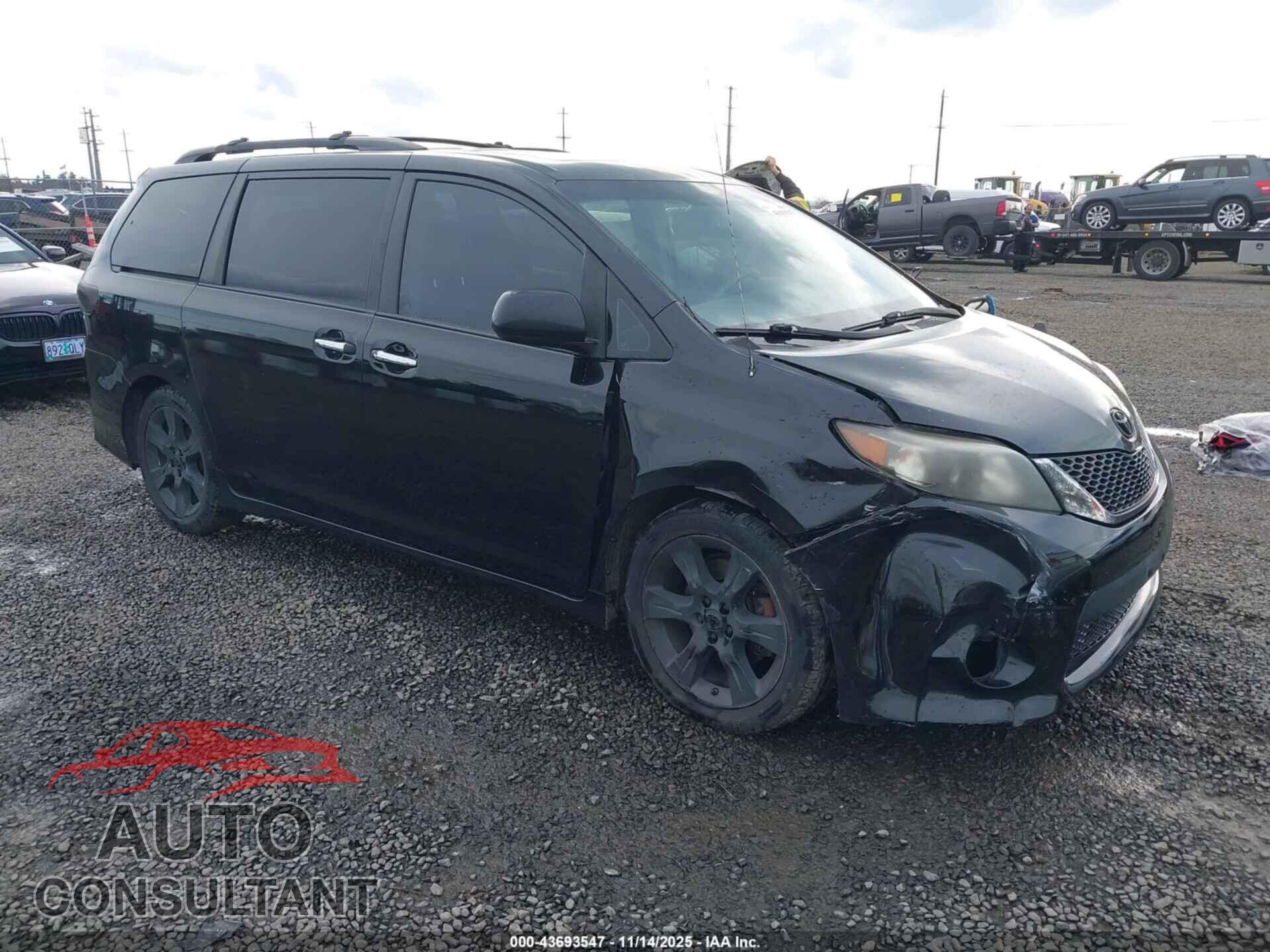 TOYOTA SIENNA 2013 - 5TDXK3DC8DS301634