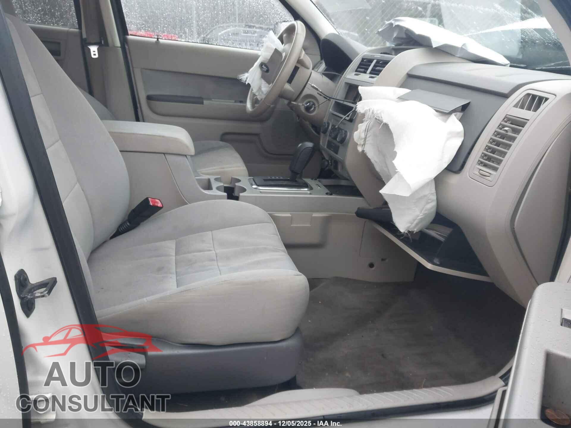 FORD ESCAPE 2011 - 1FMCU0D71BKA13836